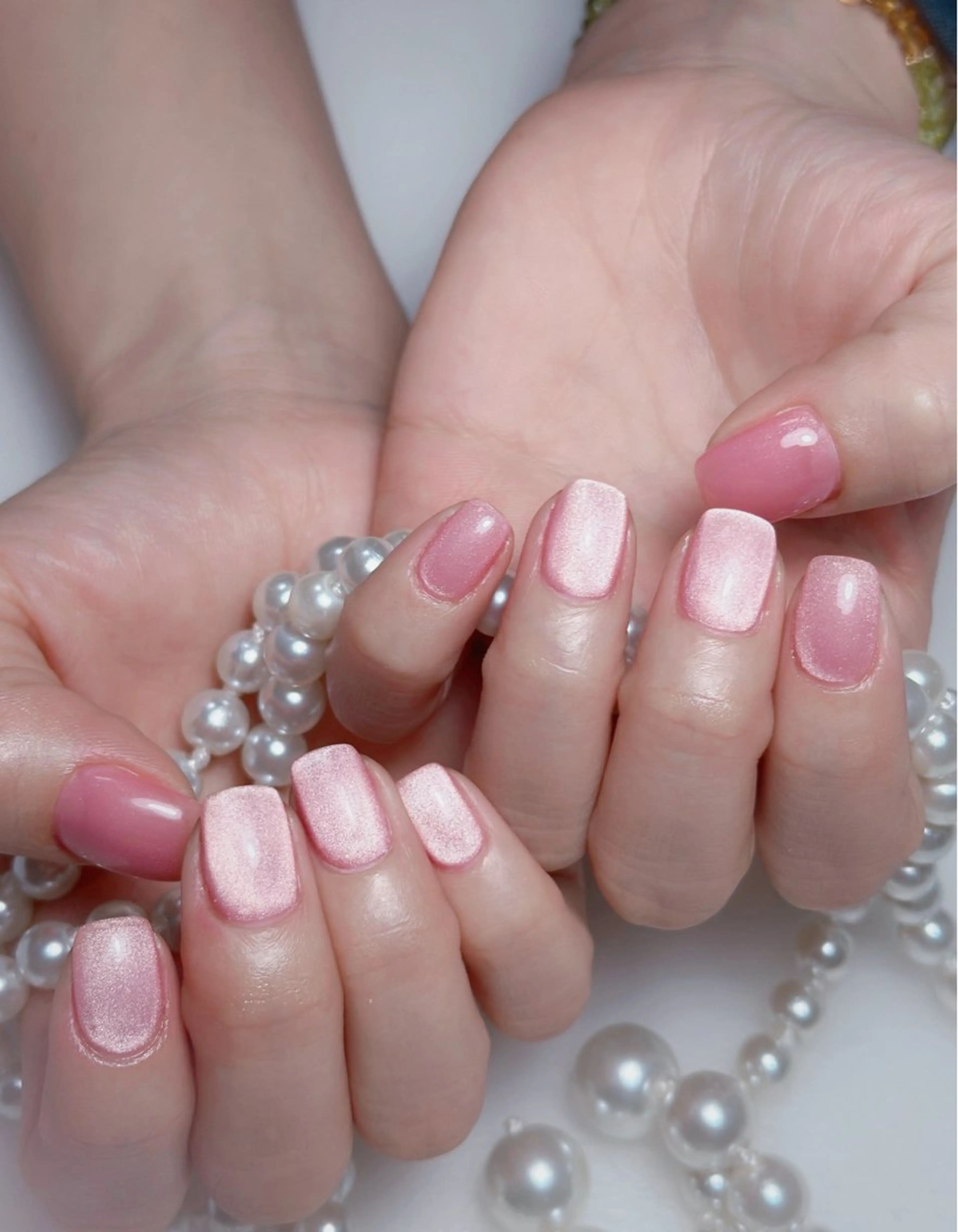 ネイル オーロラネイル 長さ出し フットネイル 韓国ネイル ラメ(グリッター) ハンドネイル 👍thumbs up nail👍のネイルデザイン