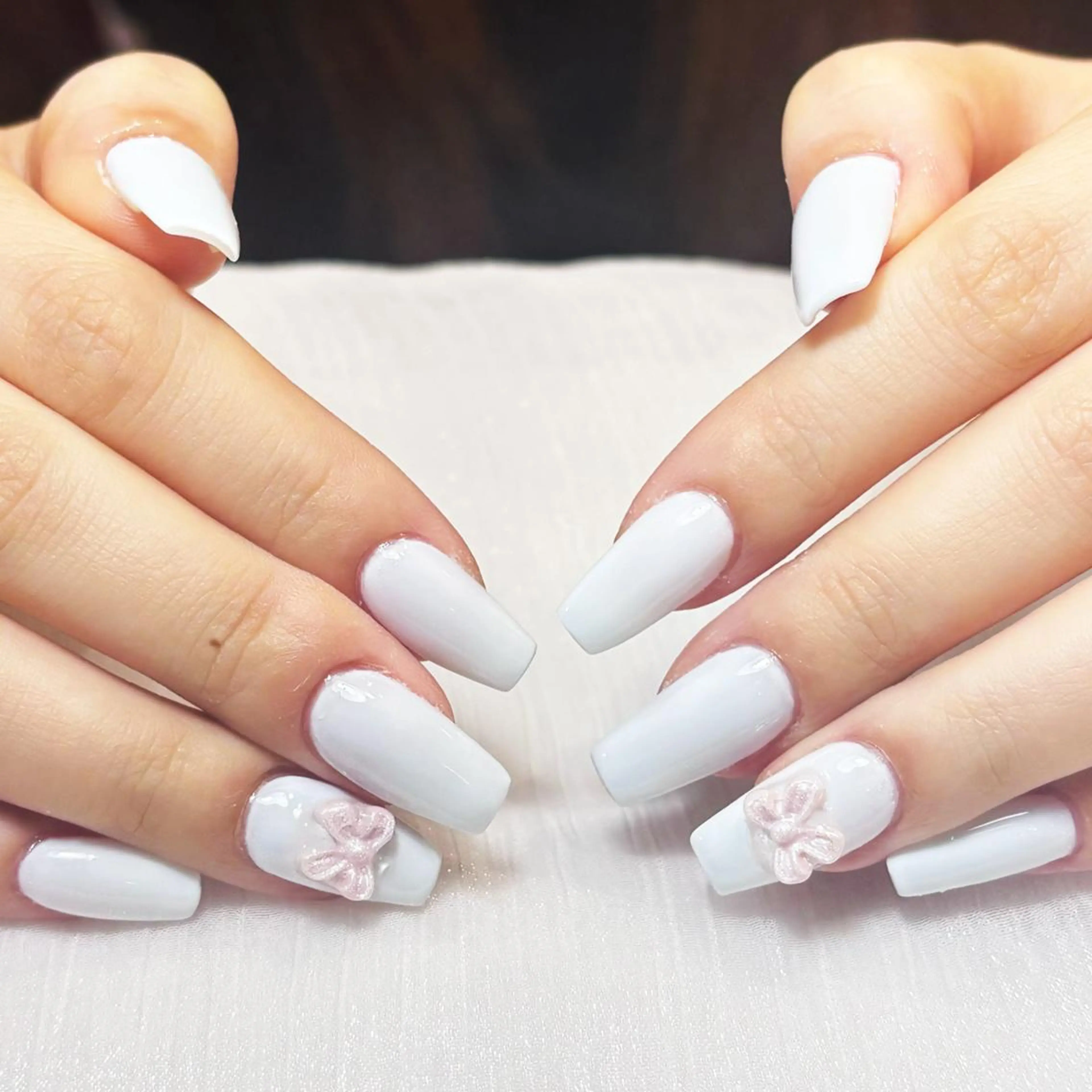 ネイル アートネイル オーロラネイル ガーリー キラキラネイル 韓国ネイル ハンドネイル DIANMOND NAIL🌸のネイルデザイン