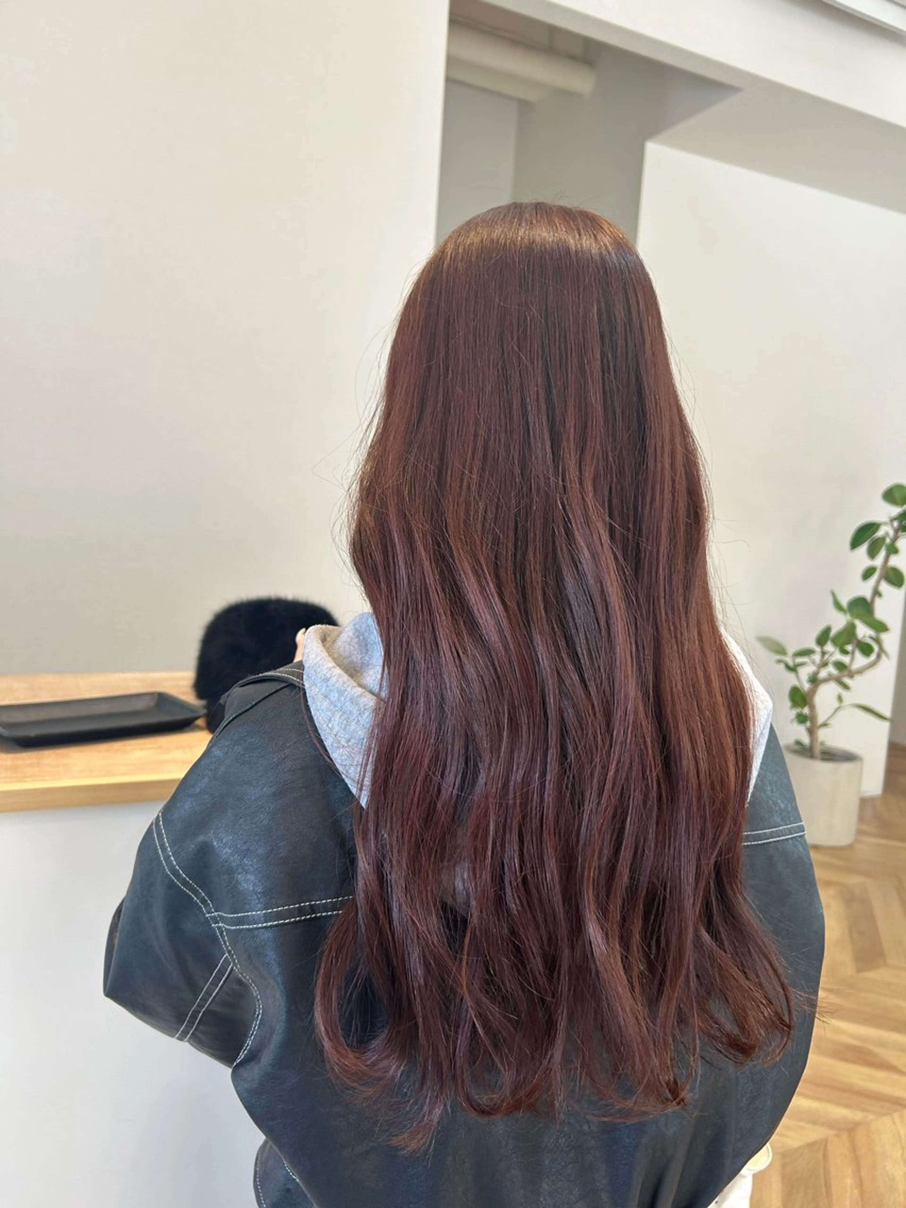 ロング ウジイエ ミユウのヘアスタイル