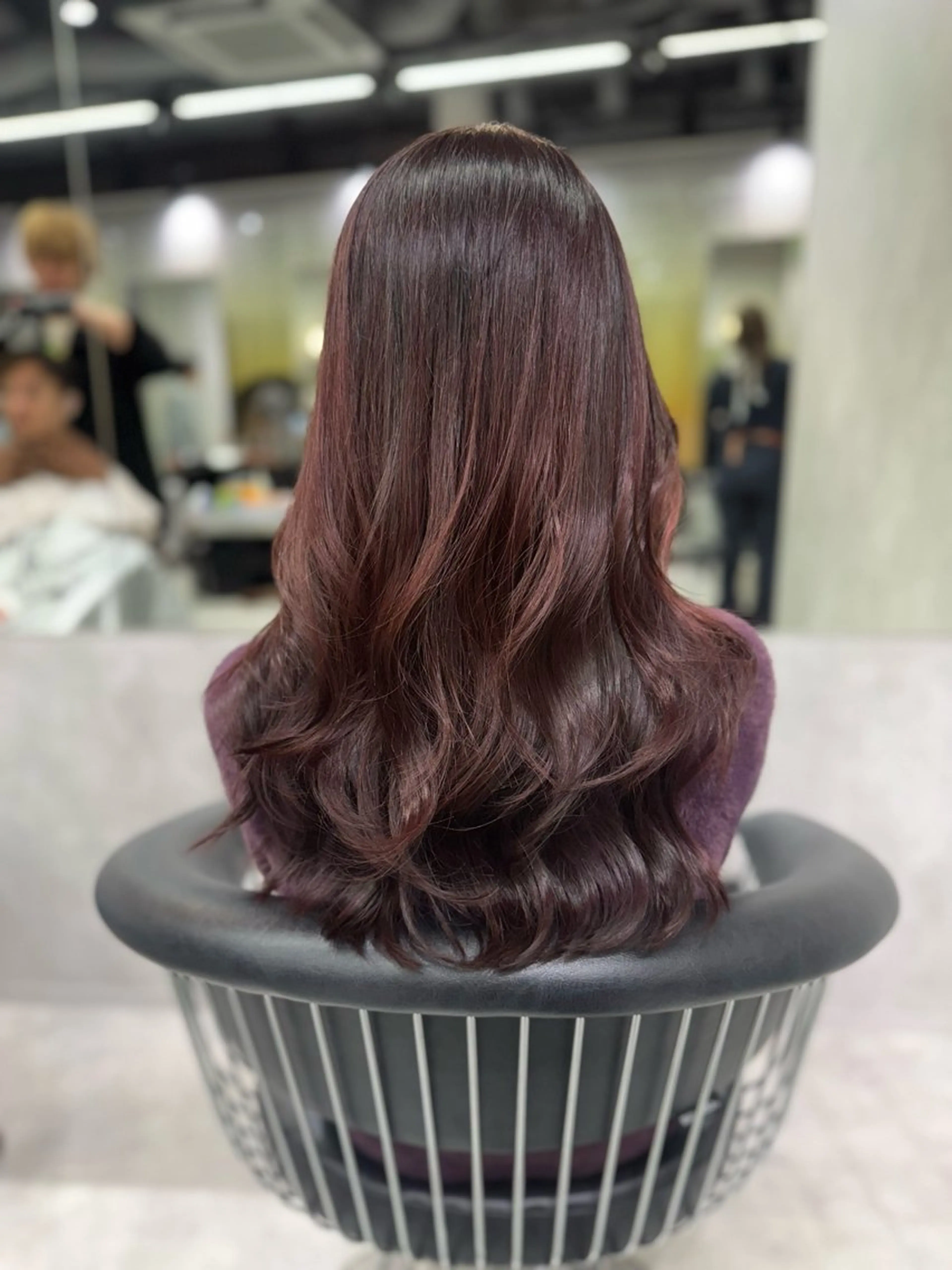 ロング パーマ 【レイヤーカット】 関根【コテ巻パーマ】のヘアスタイル