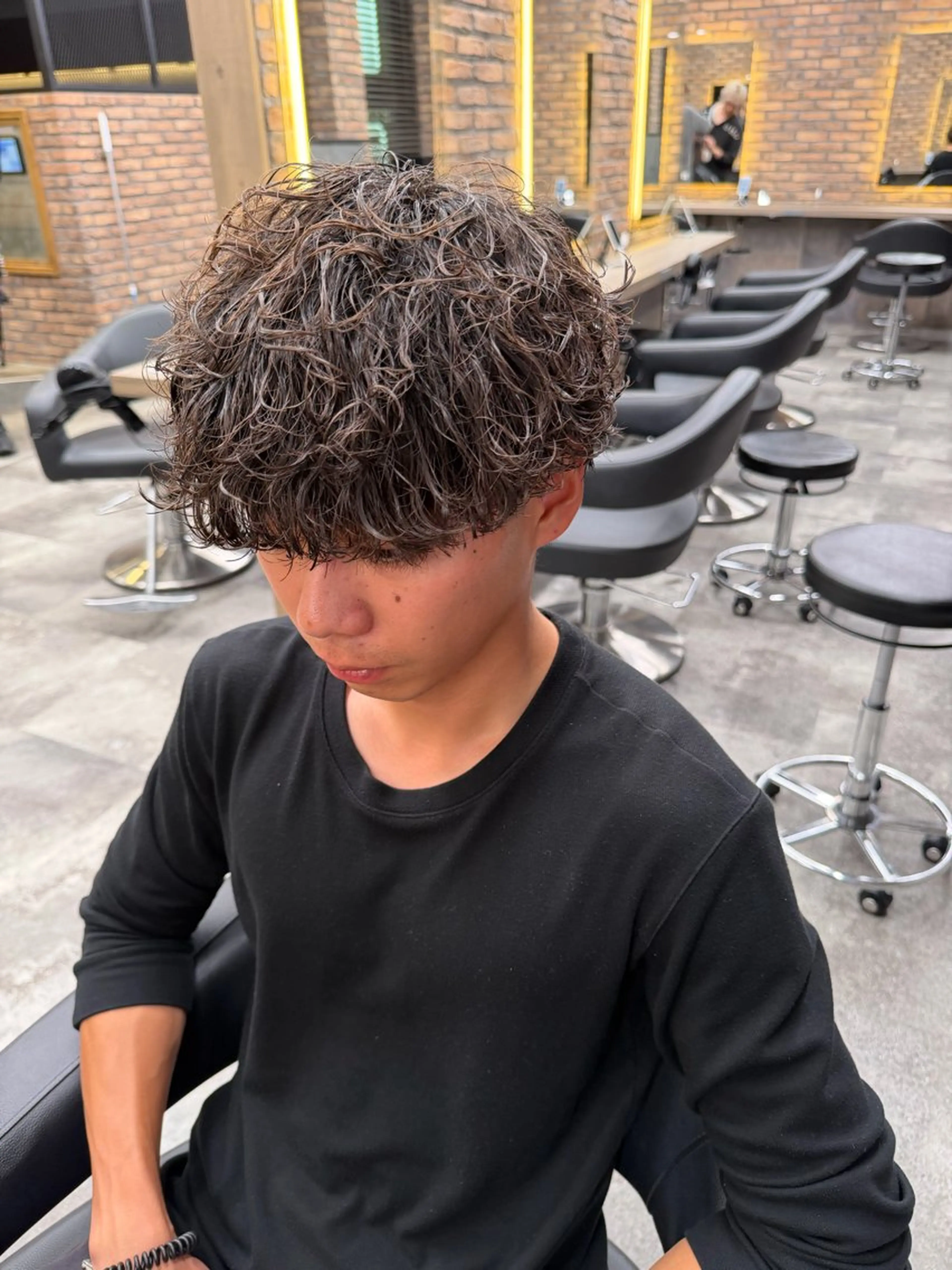 ミディアム カット パーマ ヘアセット メンズ特化 水口湧太のヘアスタイル