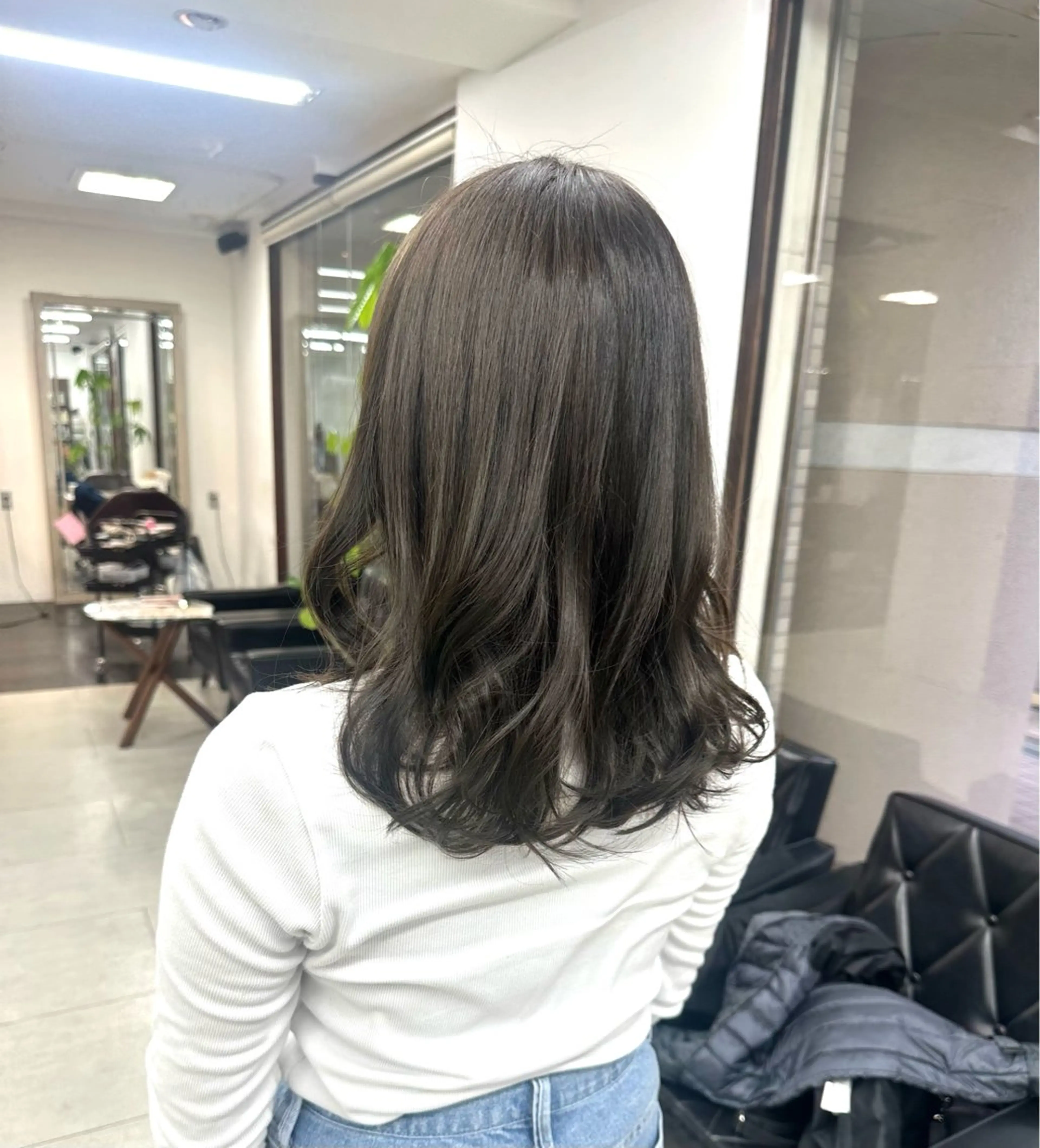 セミロング ヘアカラー トリートメント 透明感カラー/暖色 木村 実来のヘアスタイル