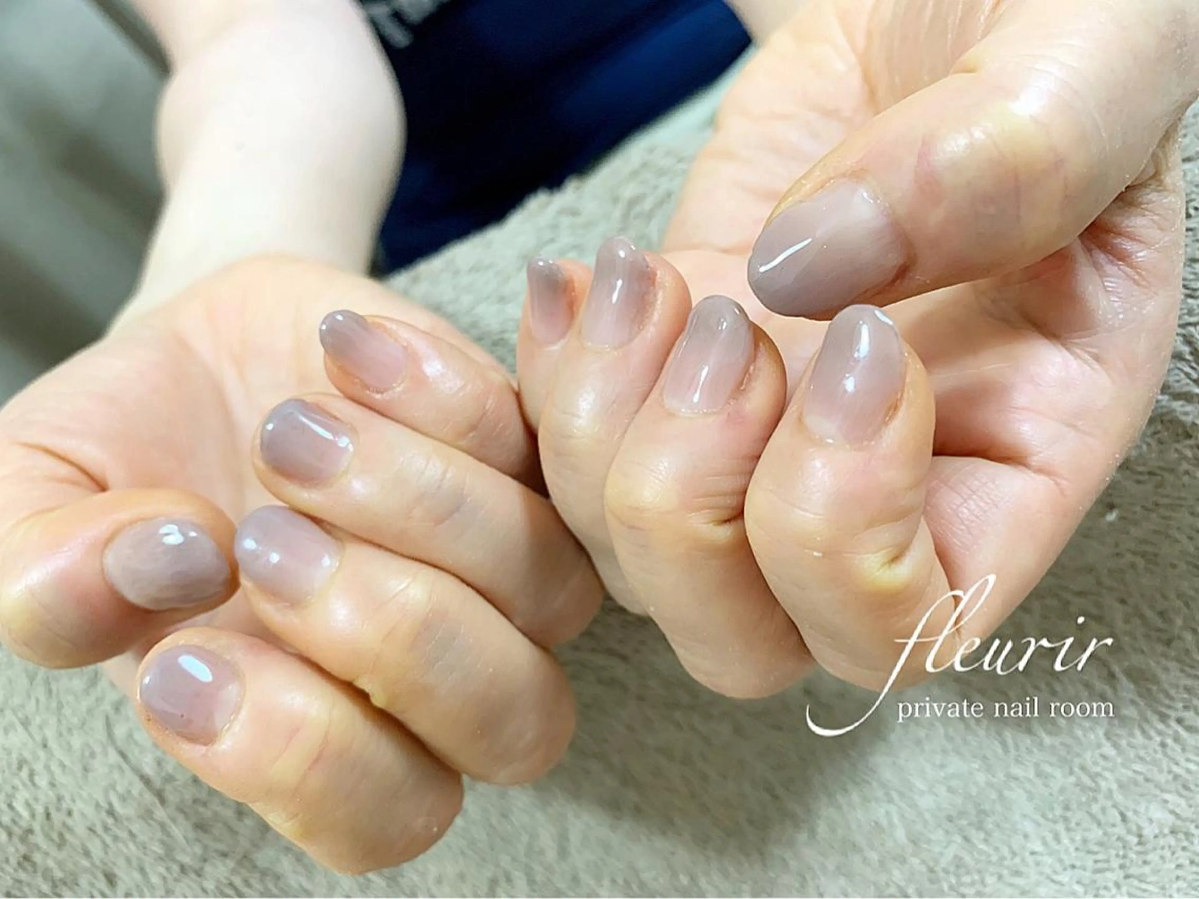 ネイル グラデーション フルリール 【プライベートサロンのネイルデザイン