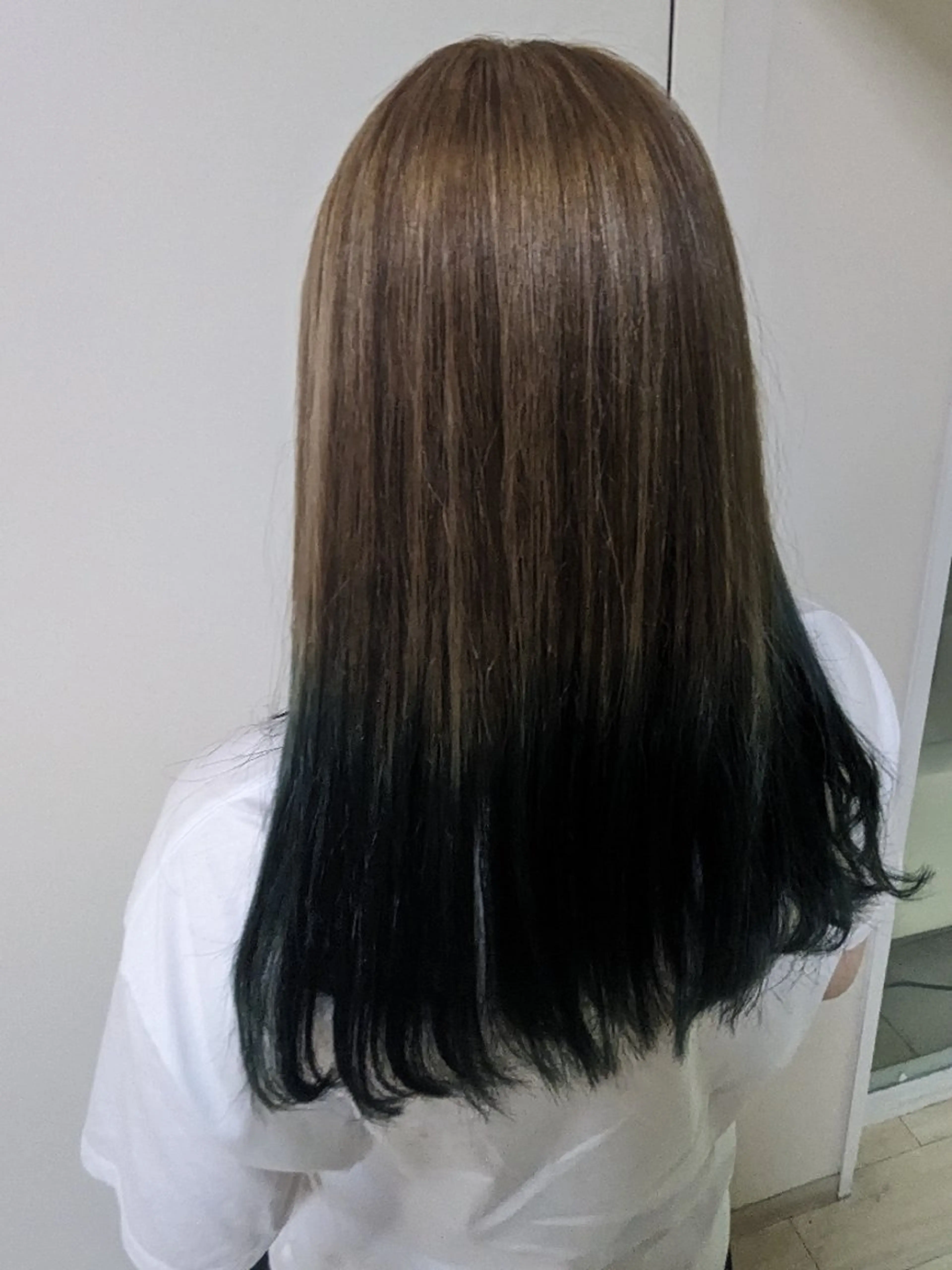 ロング カラー 斉藤 充哉のヘアスタイル