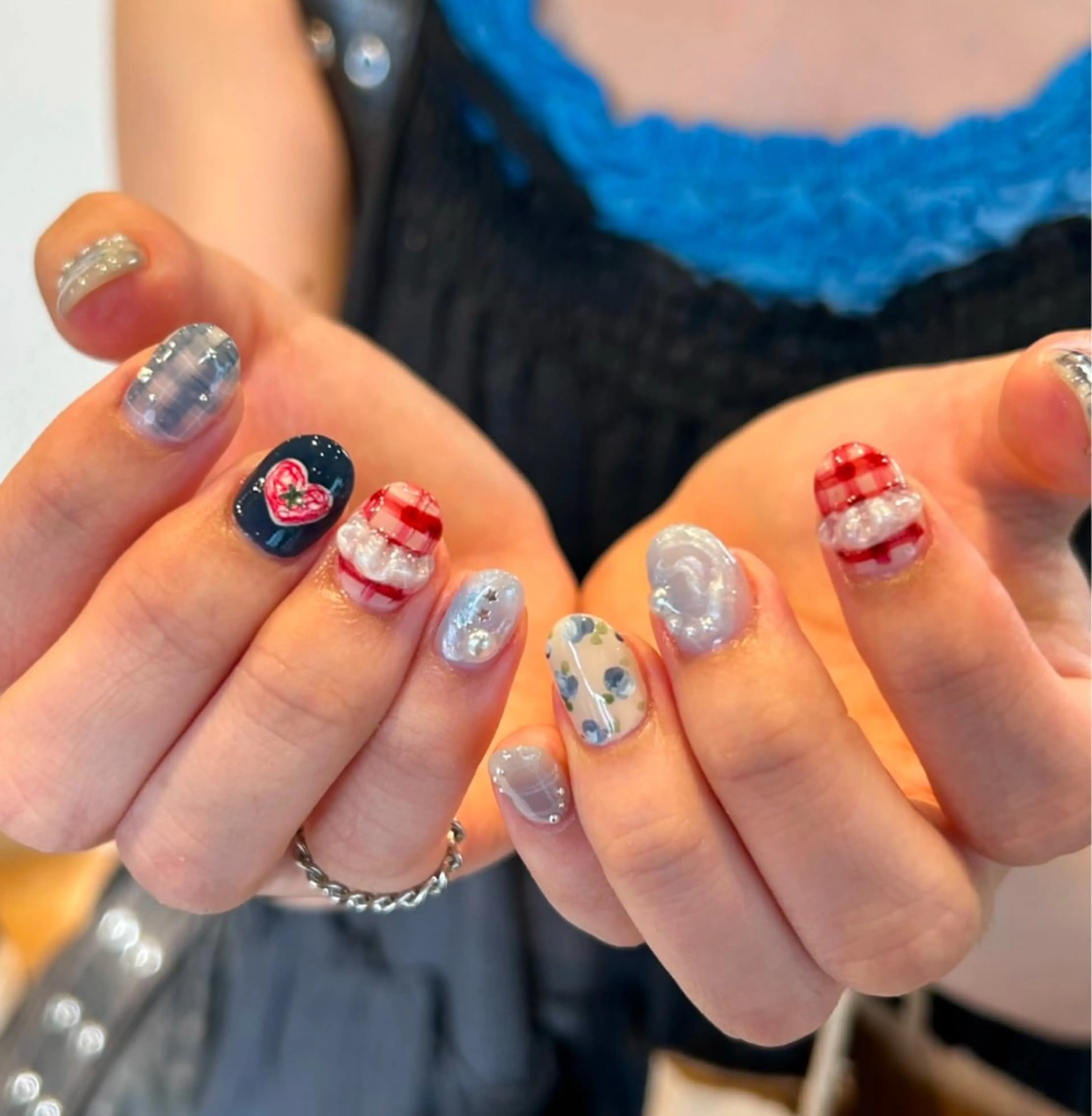 ネイル アートネイル オーロラネイル チークネイル フレンチネイル ガラスフレンチ ハンドネイル 🎀🎀YooLi Nail Salonのネイルデザイン