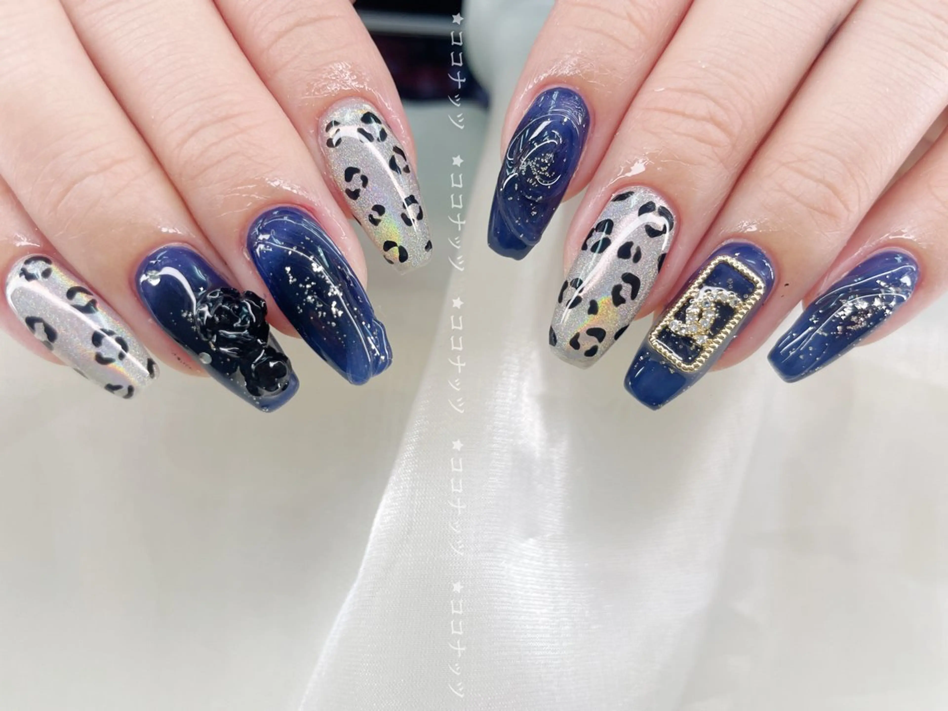 ネイル べっ甲ネイル フレンチネイル キラキラネイル マグネットネイル 大理石ネイル(マーブル) ハンドネイル 神田 ココナッツのネイルデザイン