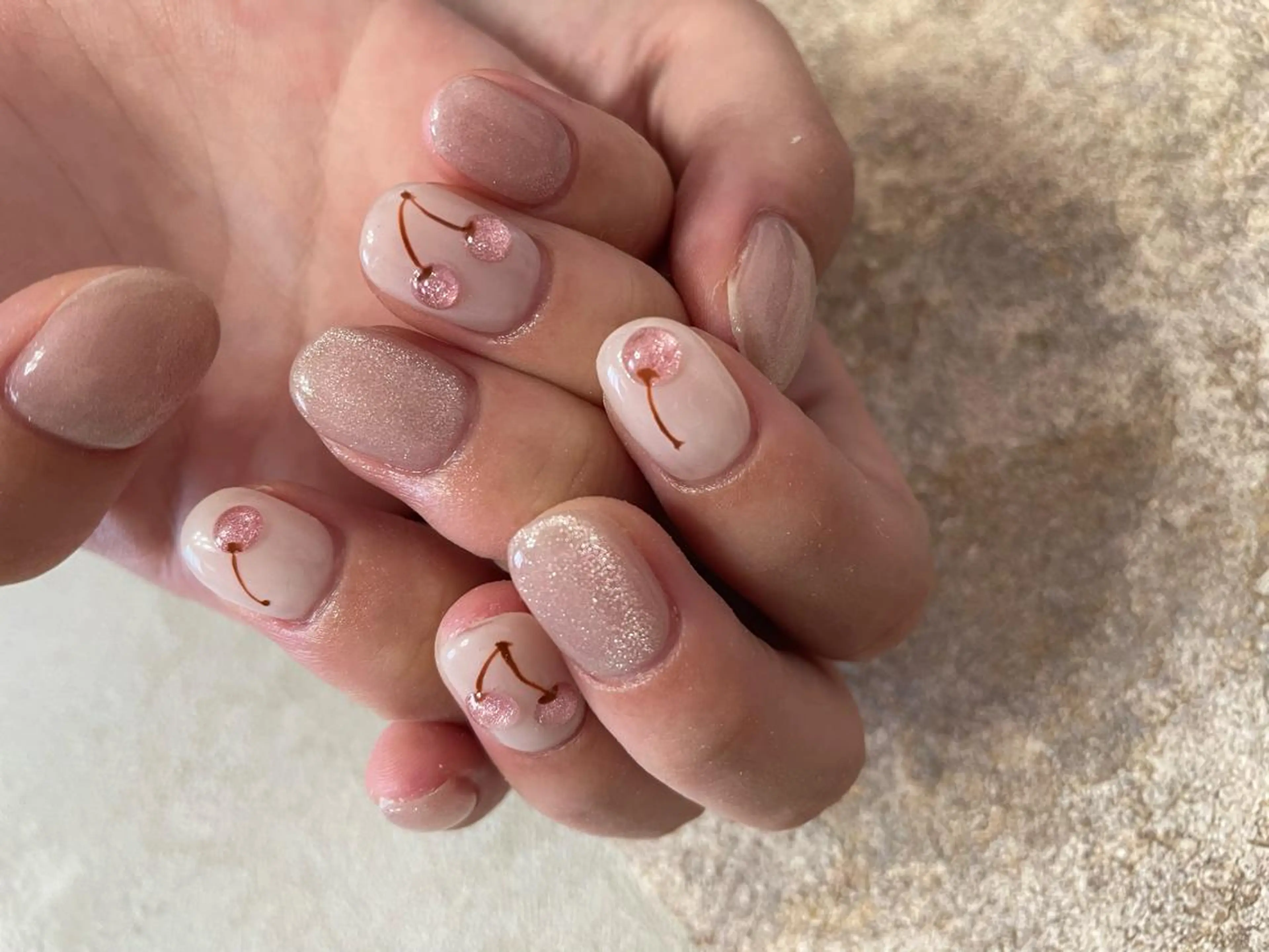 ミディアム ネイル Parfum パルファンのネイルデザイン