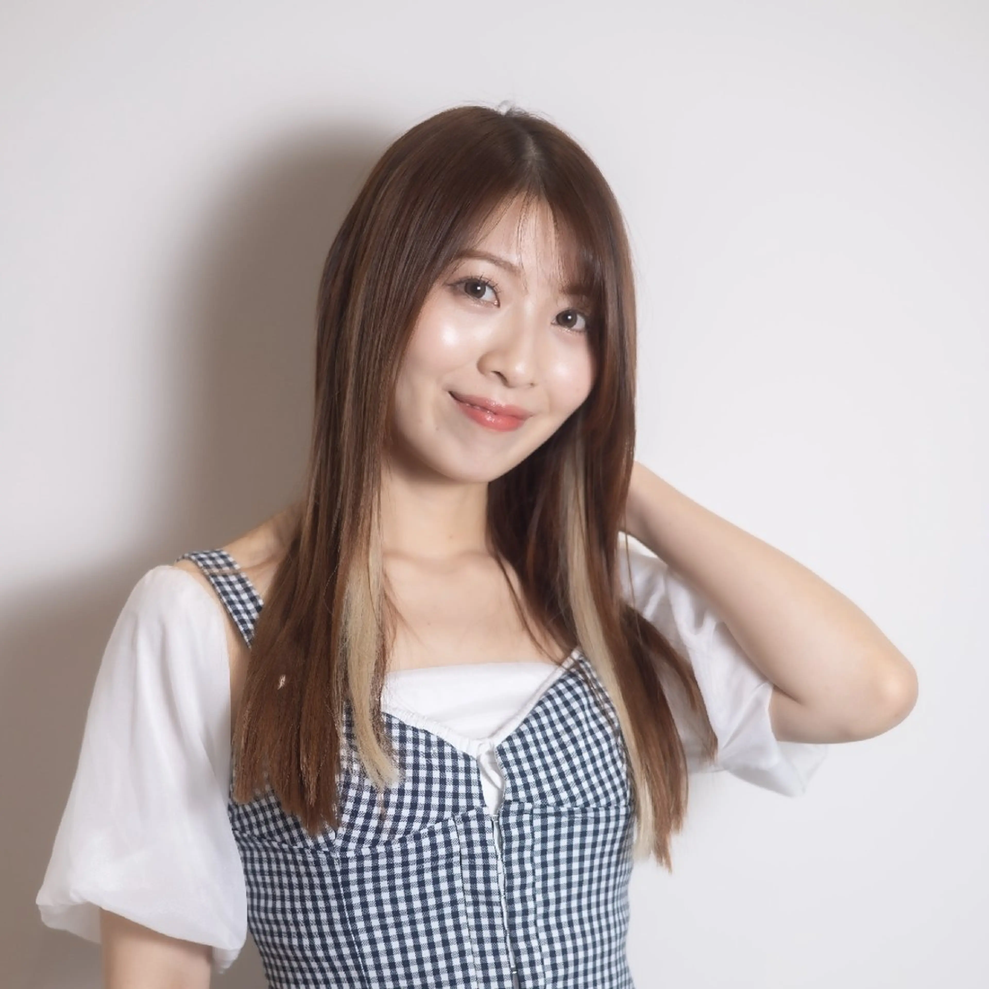 セミロング カラー ベージュカラー ミルクティーベージュ 尾澤 尚希のヘアスタイル