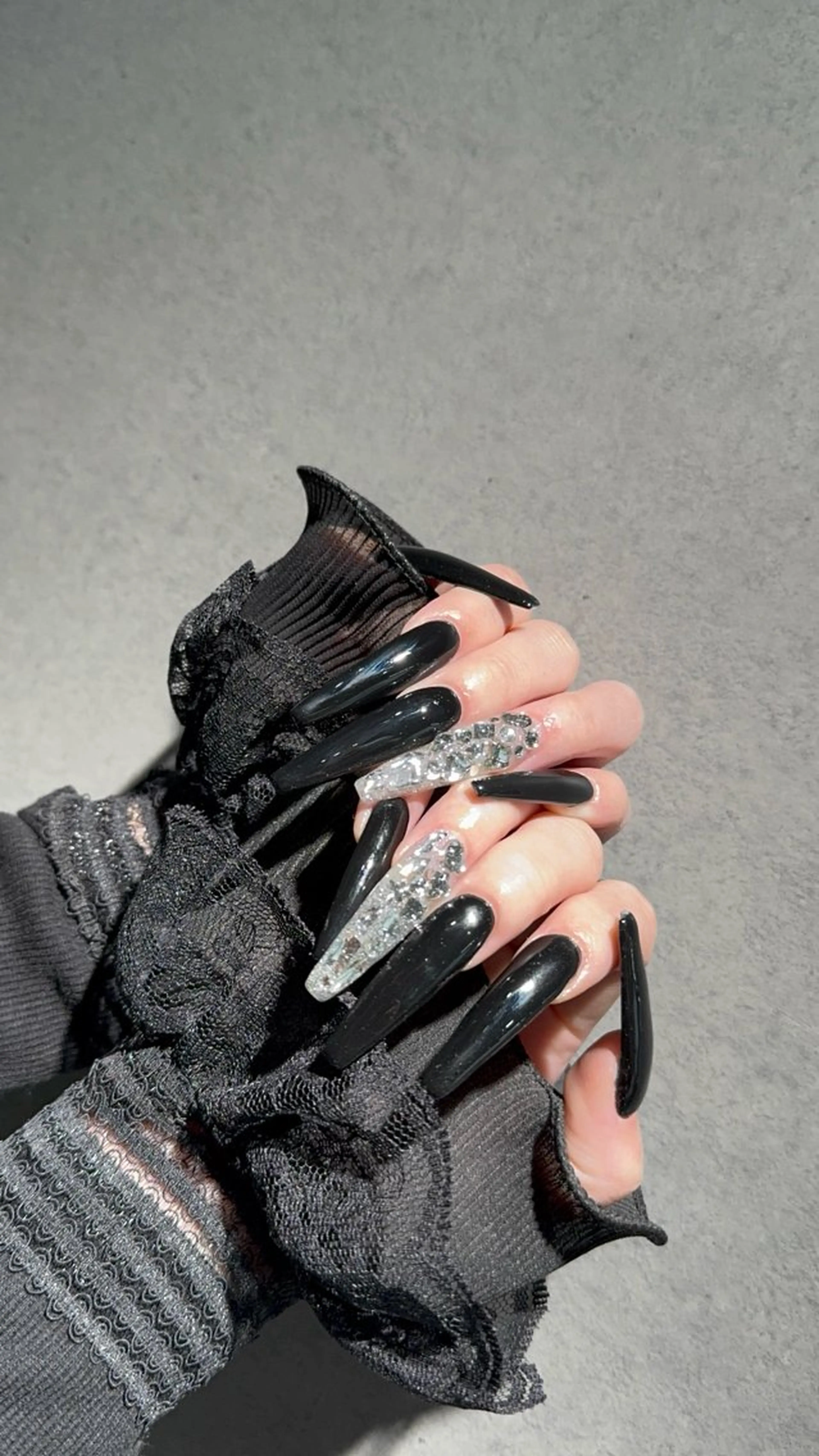 ネイル I-nailロング /ワンホン/キラキラのネイルデザイン