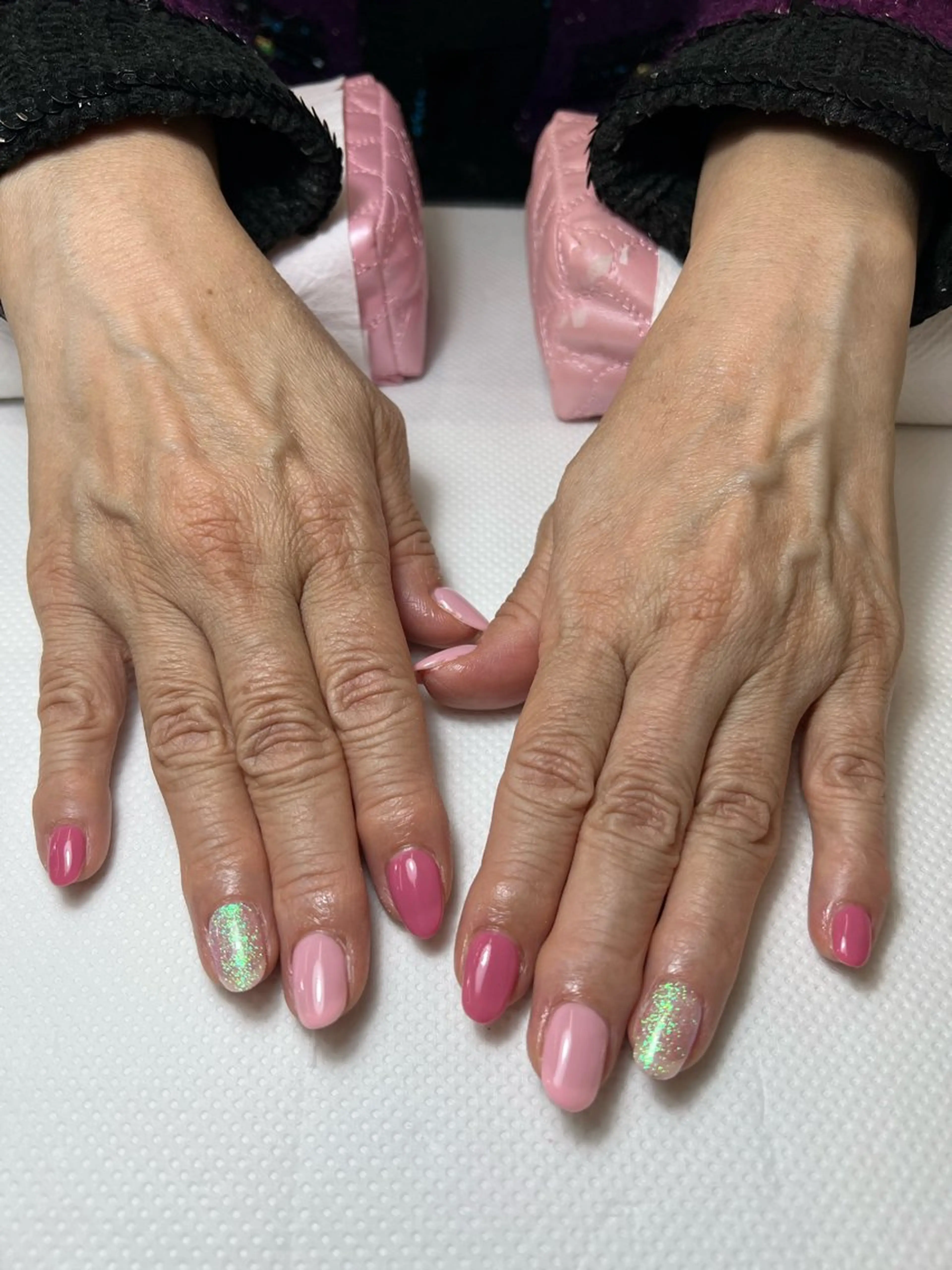 ネイル 名越 彩花のネイルデザイン