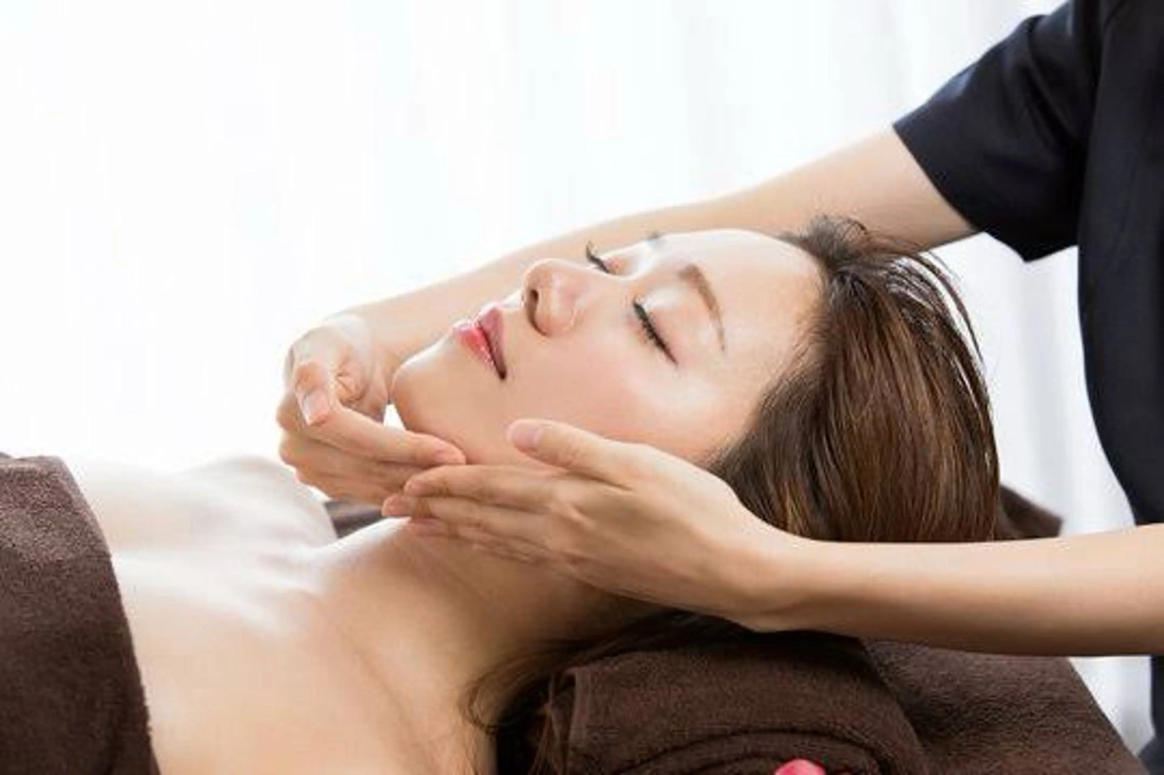 【効果実感】毛穴たるみ改善！！毛穴ケア＆小顔矯正Wケア☆120分￥15200の写真