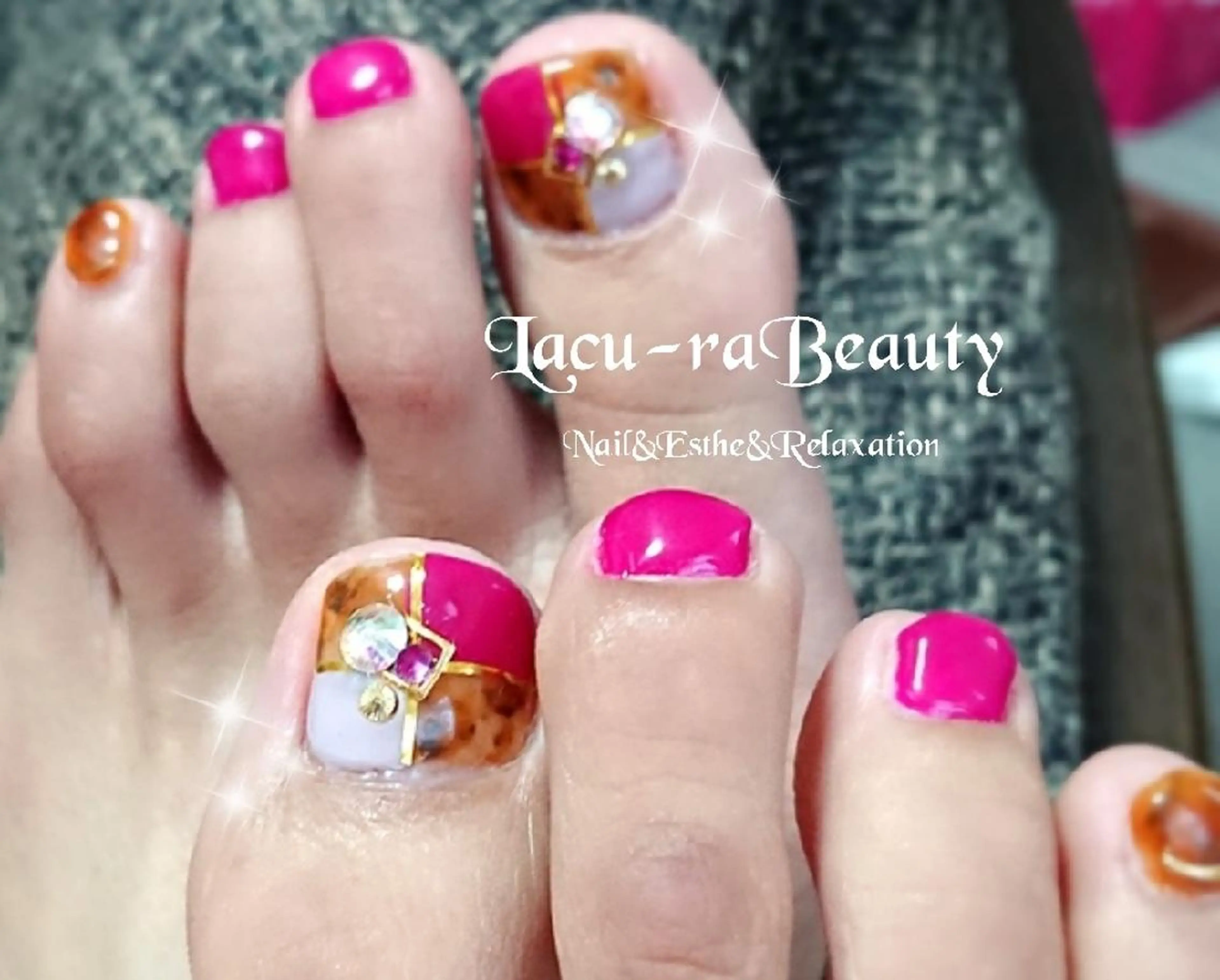 ネイル 小顔と腸の専門店 ラクーラビューティのエステ・リラクイメージ