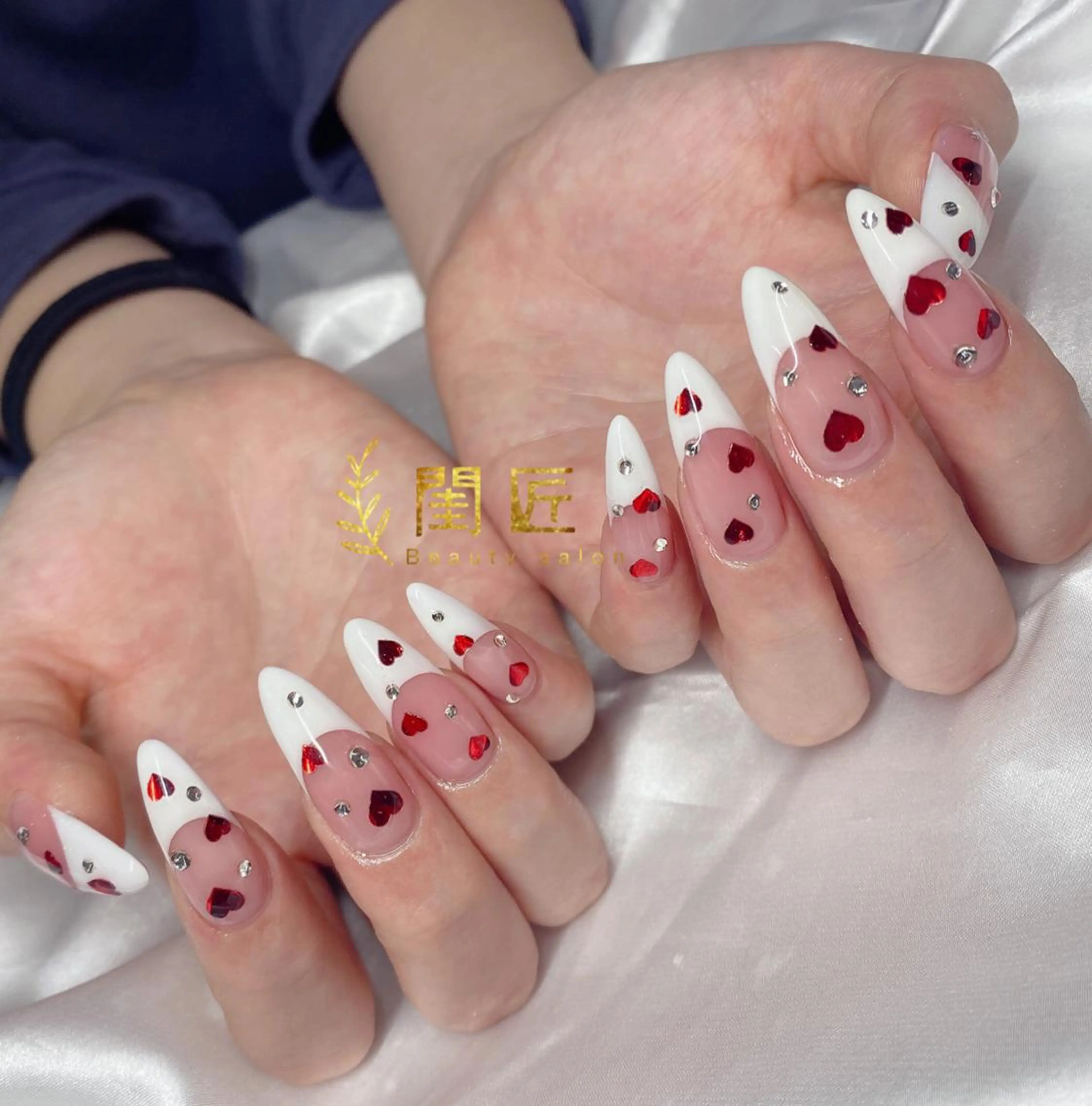 ⭐️極上丸いフレンチ【新規オフ無料】ベース600色から選べます¥7380の写真