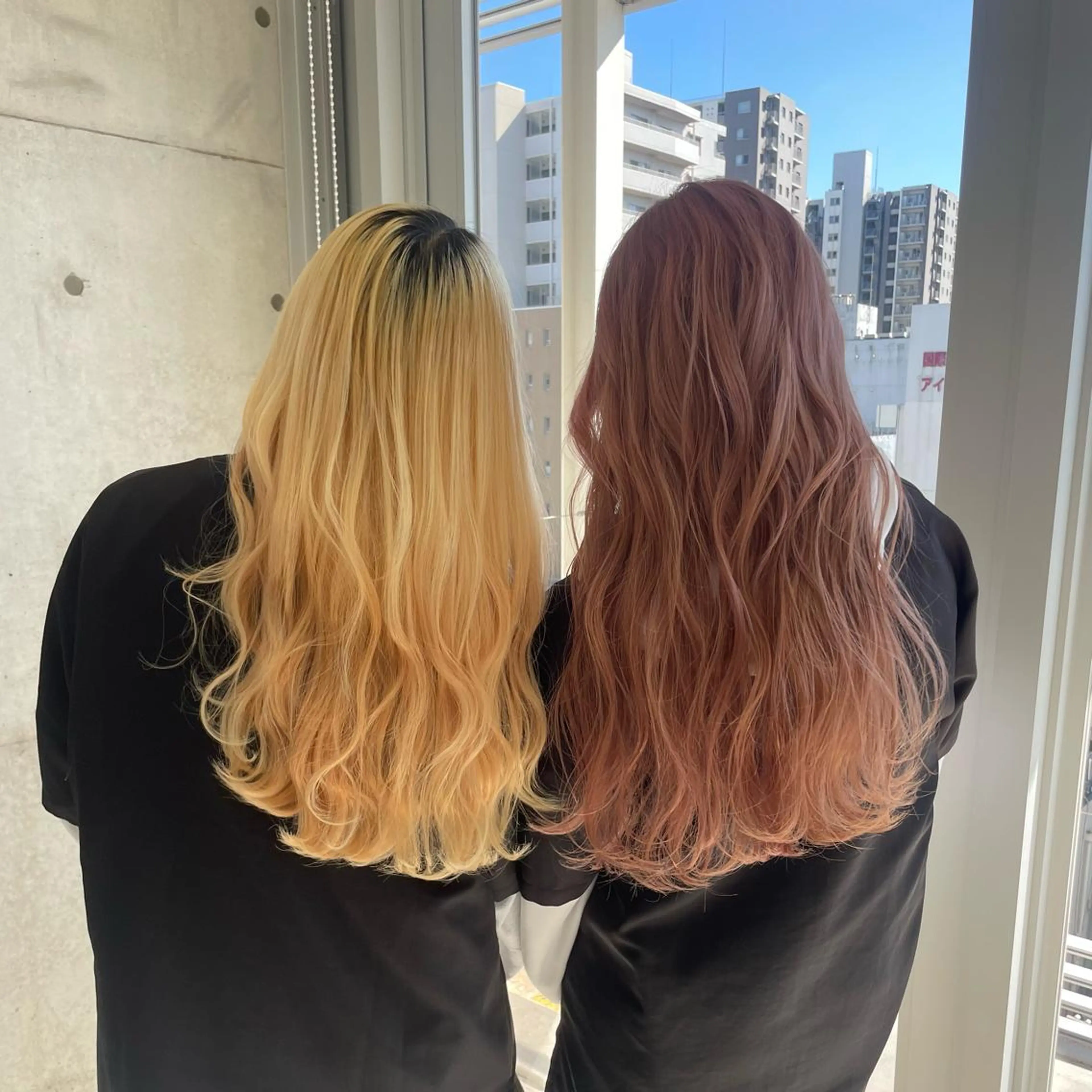 デザインカラー🟣 ケアブリーチ コントラストハイライト ハイライトのみの写真