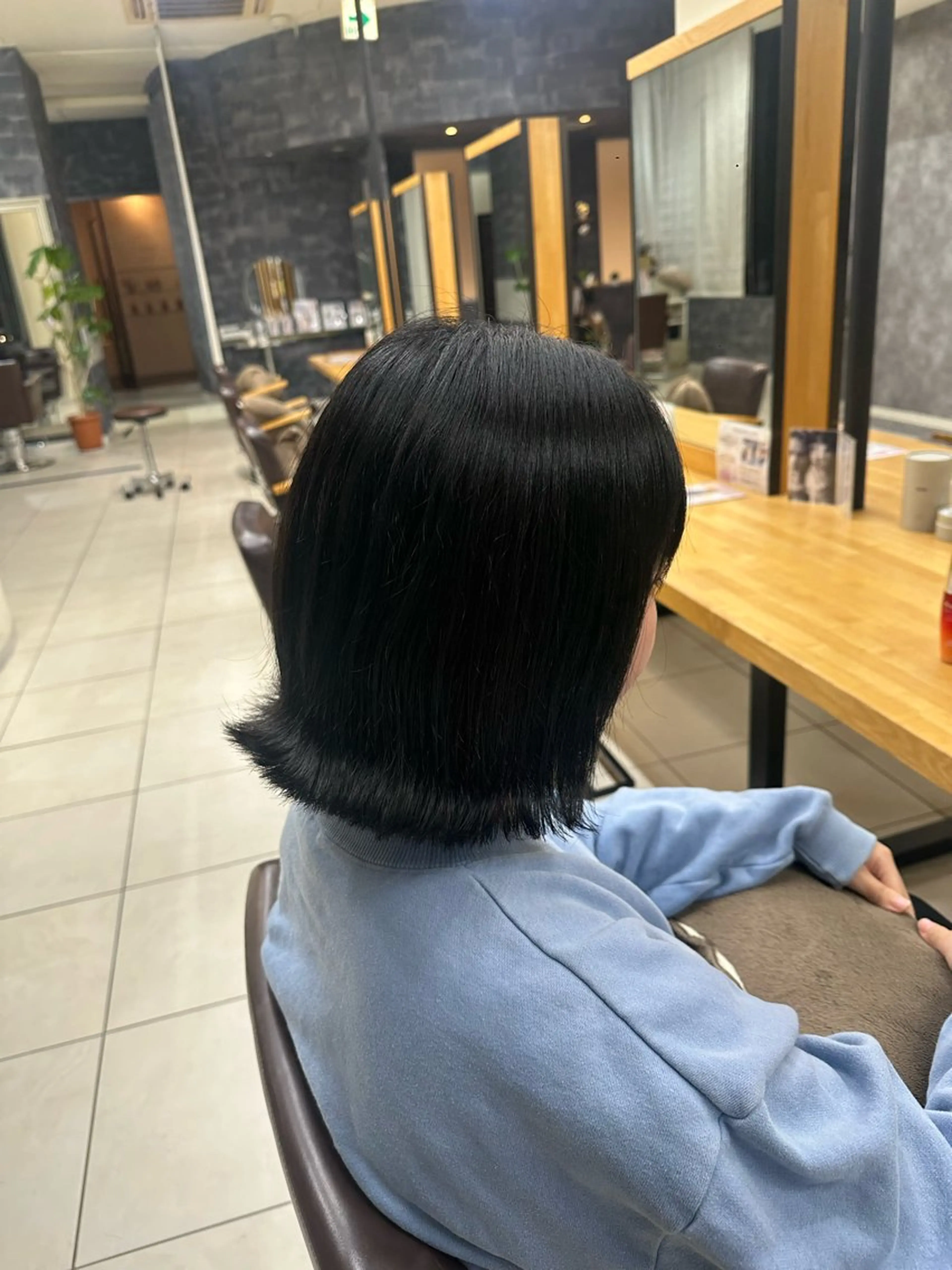 ショート カラー 黒髪 ボブ ヘアカラー Laulu 佐藤壮也のヘアスタイル