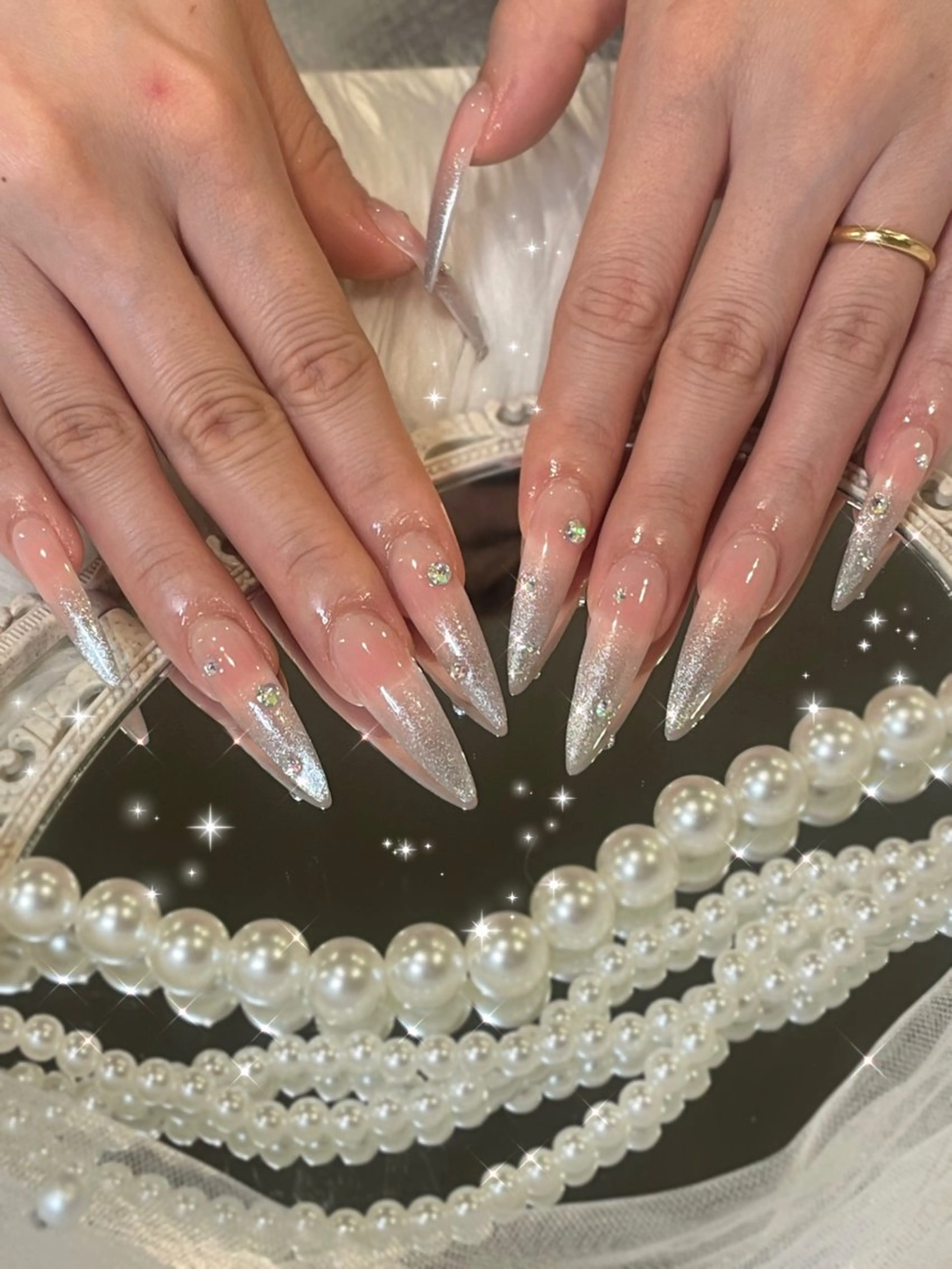 ネイル マグネットネイル ハンドネイル nailsalon Moa【モア】所属・yurika 🌷.*･ﾟのネイルデザイン