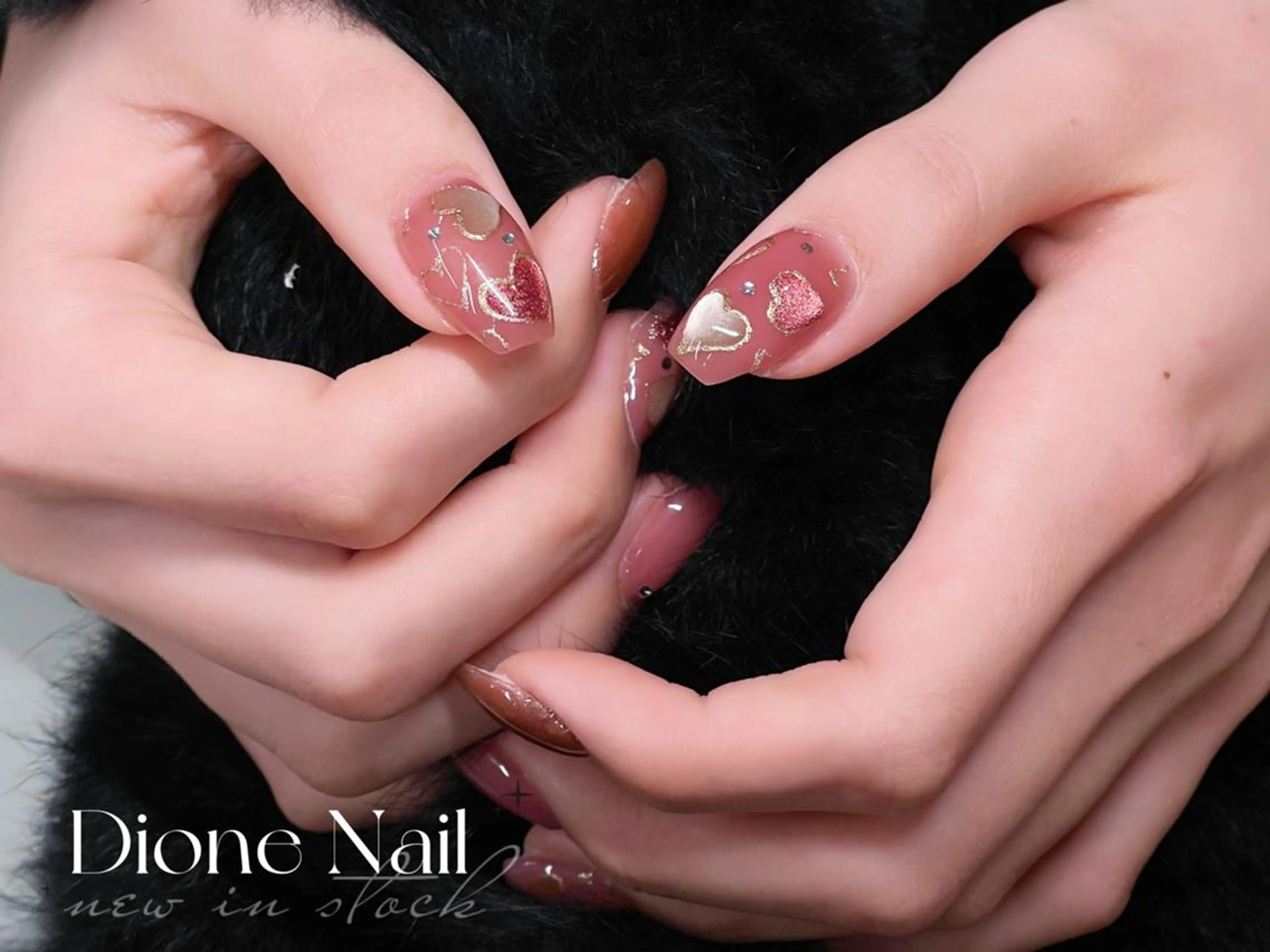 ネイル Dione ネイル専門店のネイルデザイン