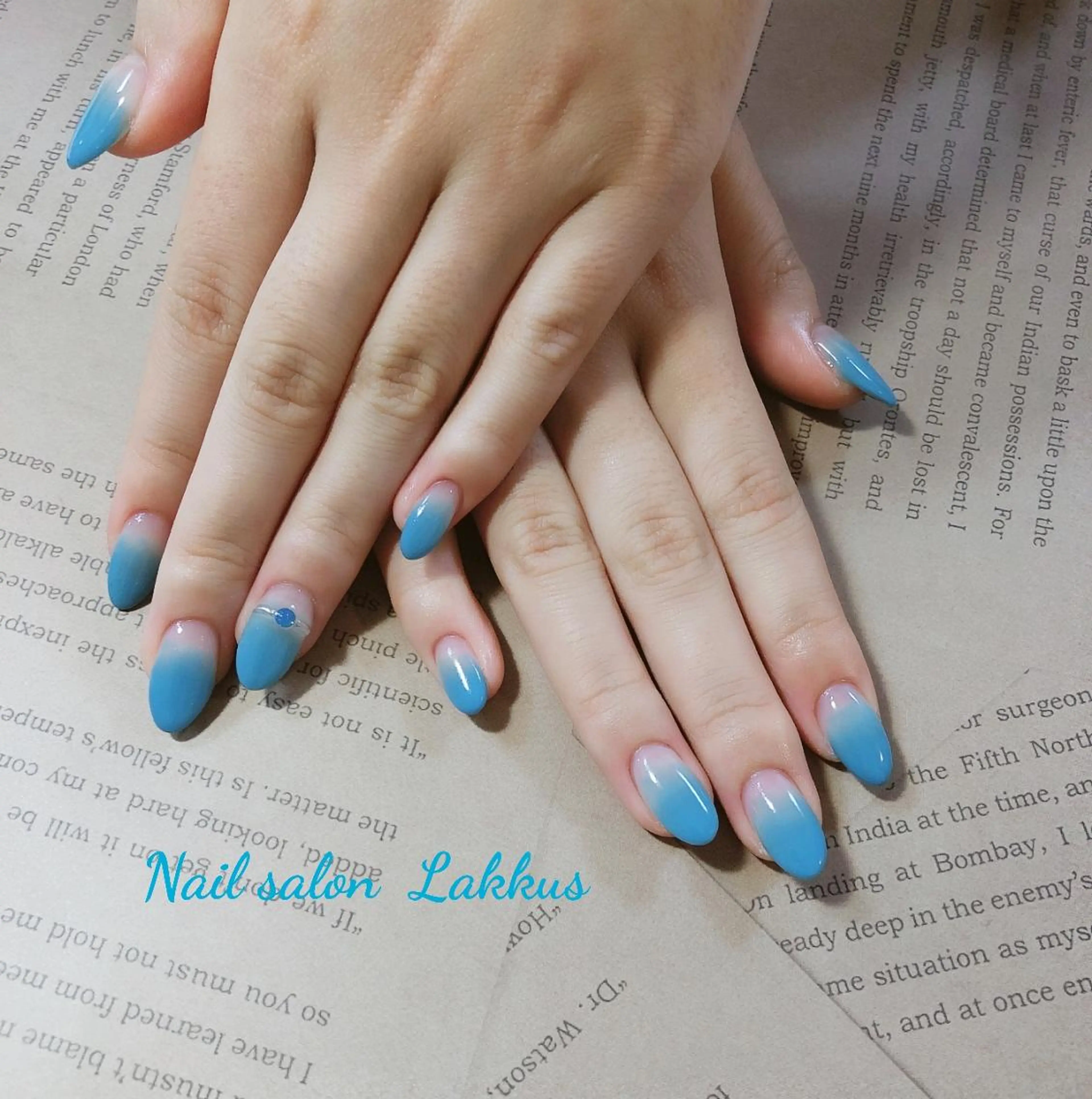 ネイル ハンドネイル Lakkus T－Mのネイルデザイン