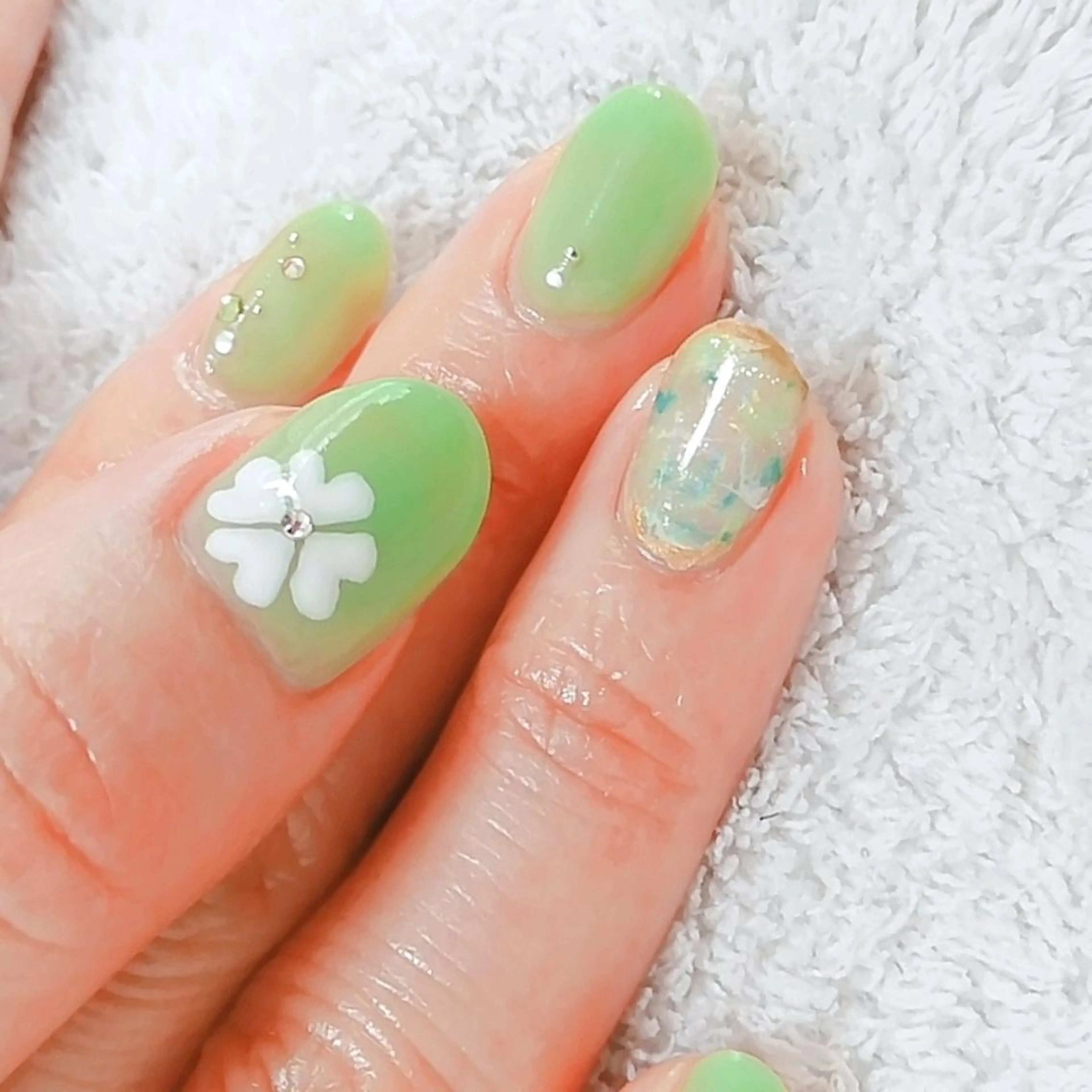 ネイル アートネイル ハンドネイル 柴崎 美幸のネイルデザイン