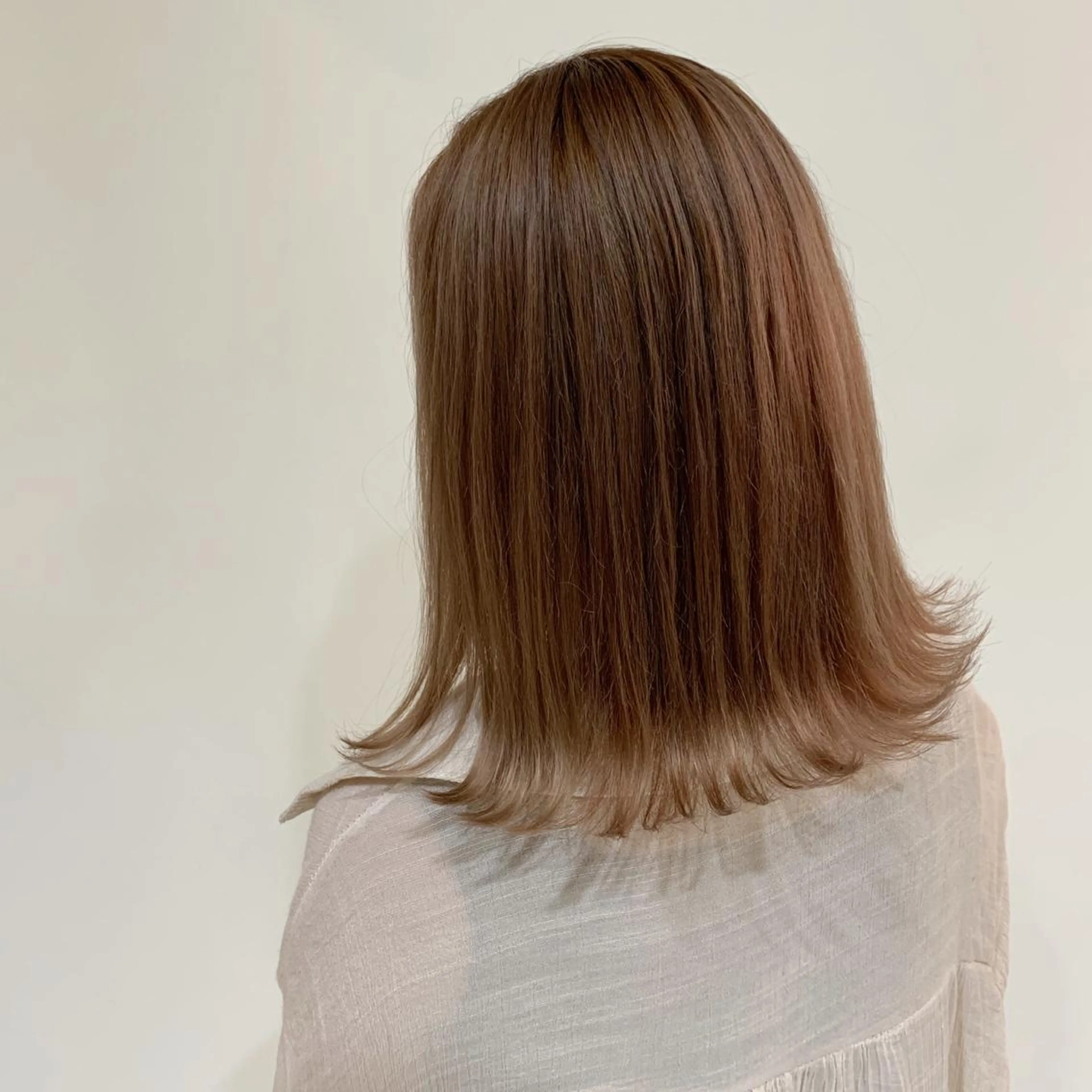 ショート カラー ヘアアレンジ ベージュカラー ピンクカラー ピンクベージュ ヘアカラー 守屋 颯太のヘアスタイル