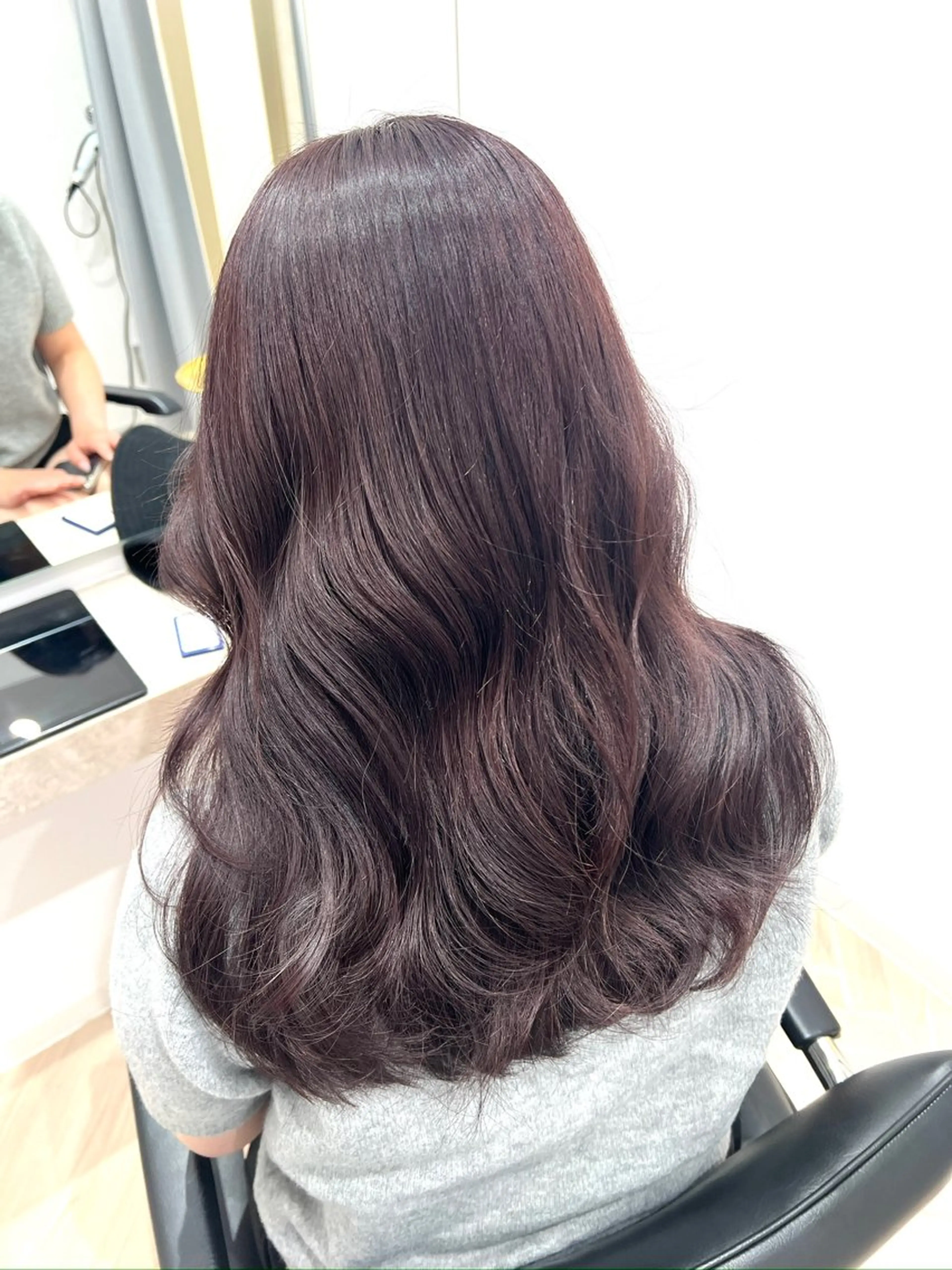 ロング カラー ブリーチ 透明感カラー ダブルカラー グレージュ ラベンダーカラー ヘアカラー トリートメント ヘアセット 顔まわり職人🇰🇷 韓国ヘア/KAITOのヘアスタイル
