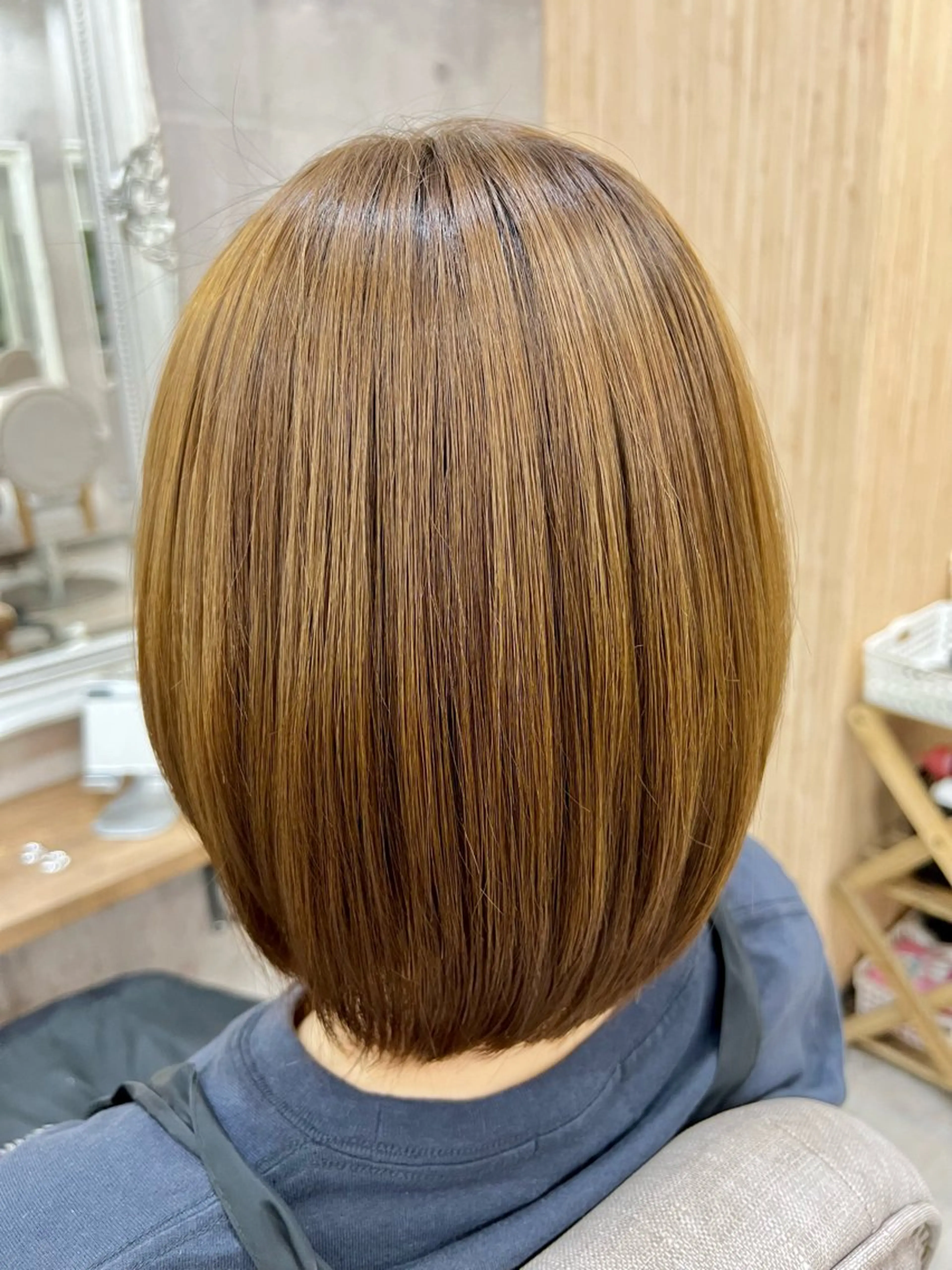 ミディアム カラー 髪質改善 トリートメント トリートメント レイヤー/韓国 ハイトーン興津史弥のヘアスタイル