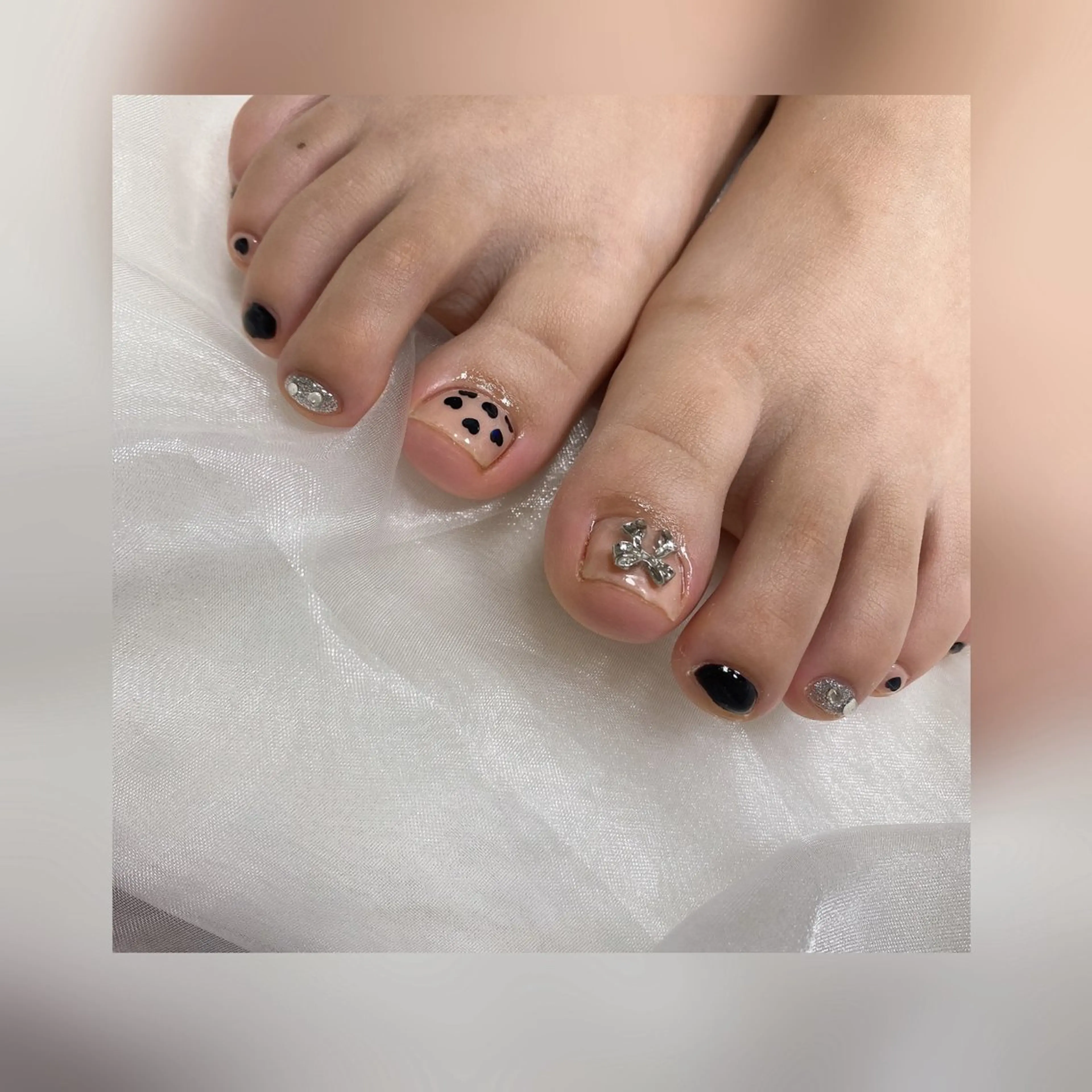 ネイル フットネイル ハート 韓国ネイル 持ち込み リボン LittleMimi Nails安土のネイルデザイン