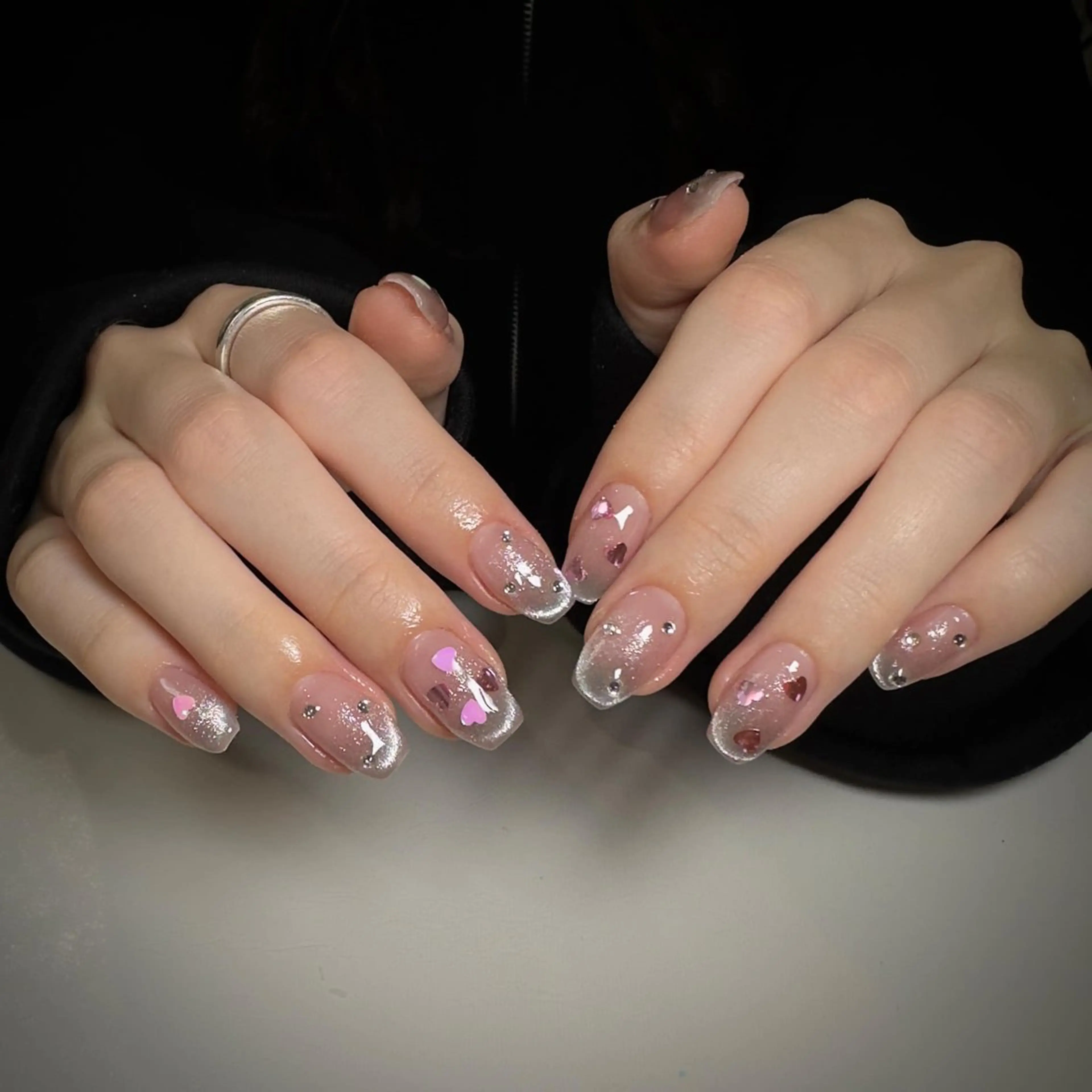 ネイル チークネイル フレンチネイル グラデーション 韓国ネイル マグネットネイル Hana nail所属・Hana Nailのネイルデザイン