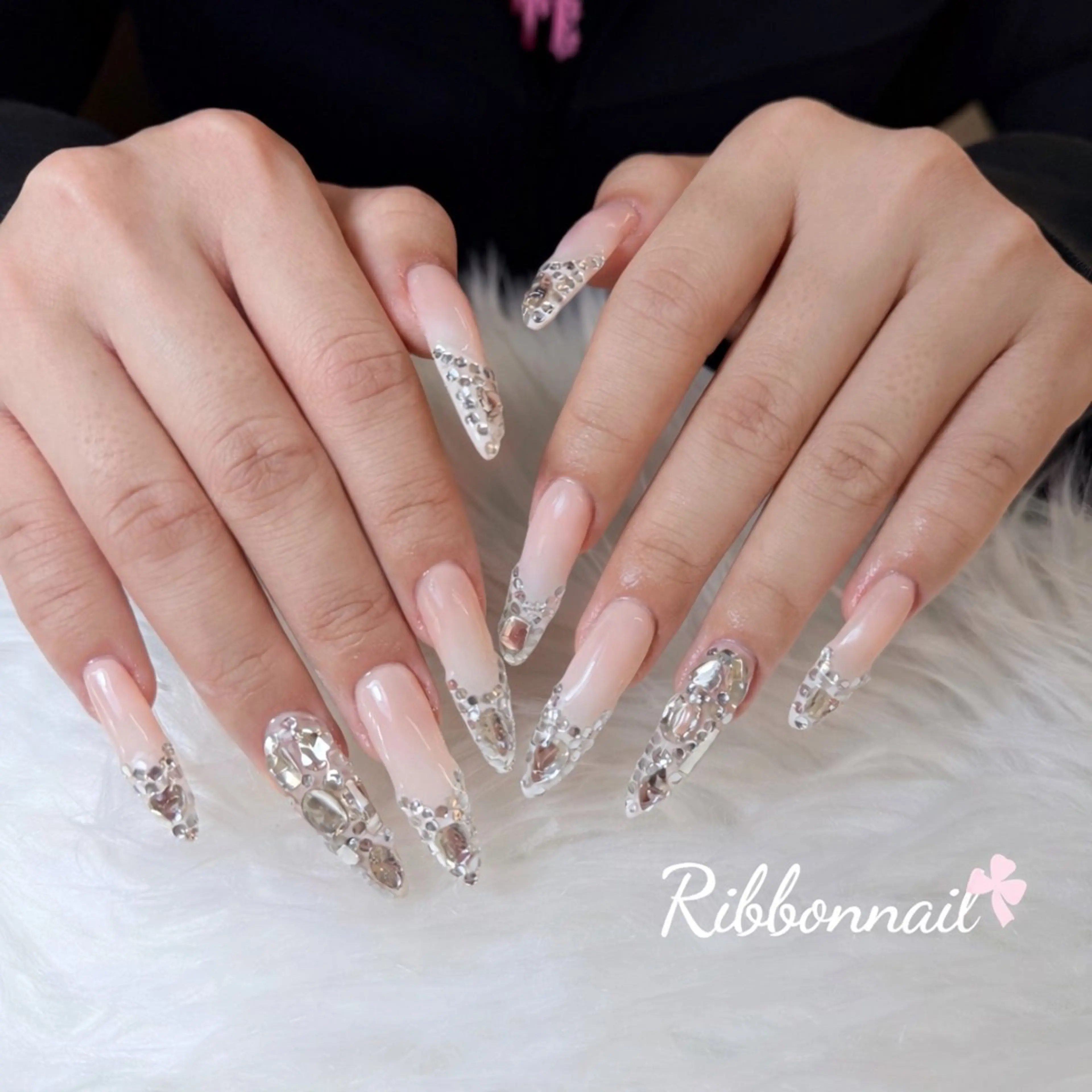 ネイル チークネイル フットネイル フレンチネイル グラデーション 韓国ネイル Ribbonnail staffのネイルデザイン