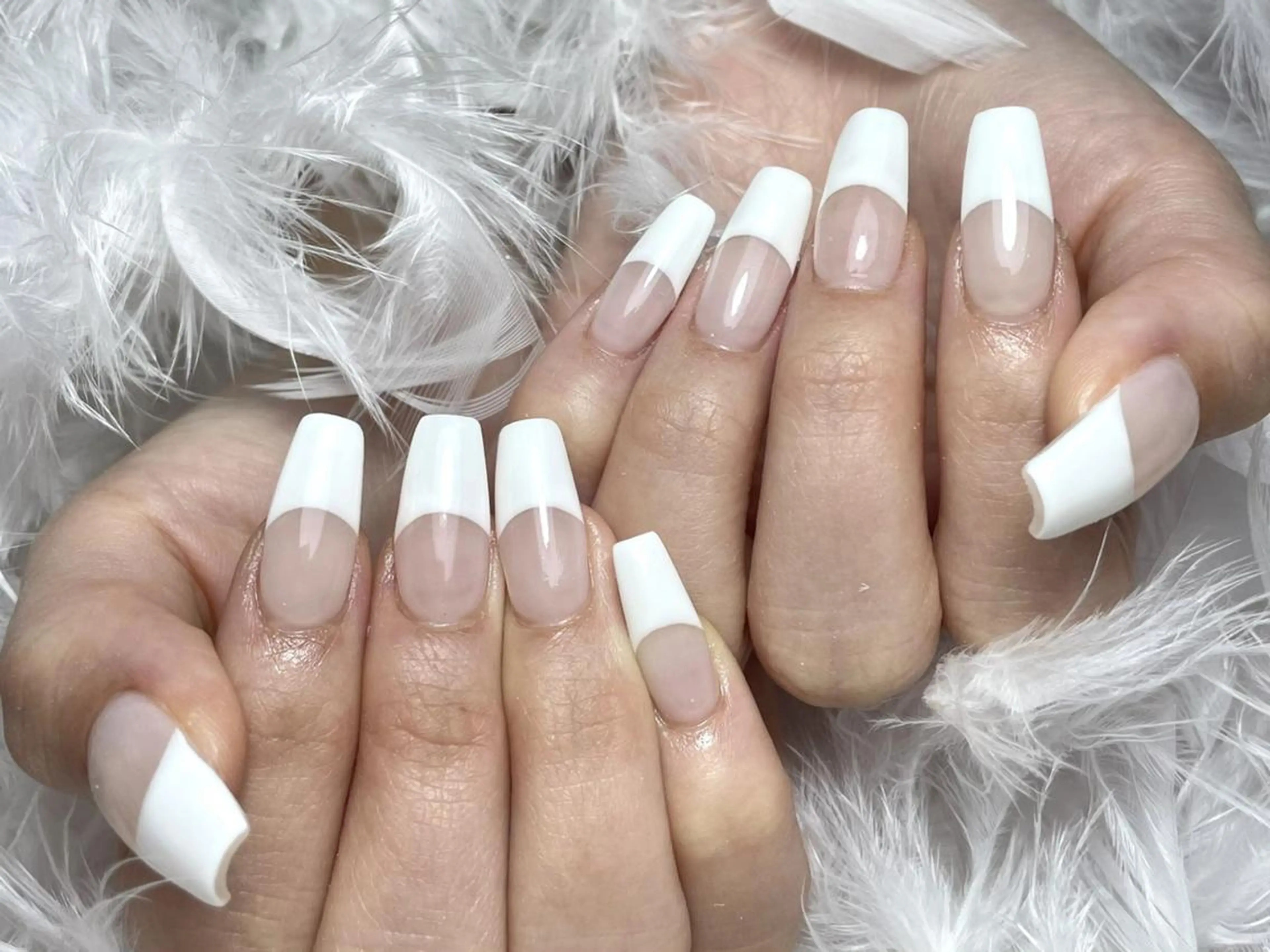 ネイル ハンドネイル ハンドケア DEMAIN- 🌹のネイルデザイン