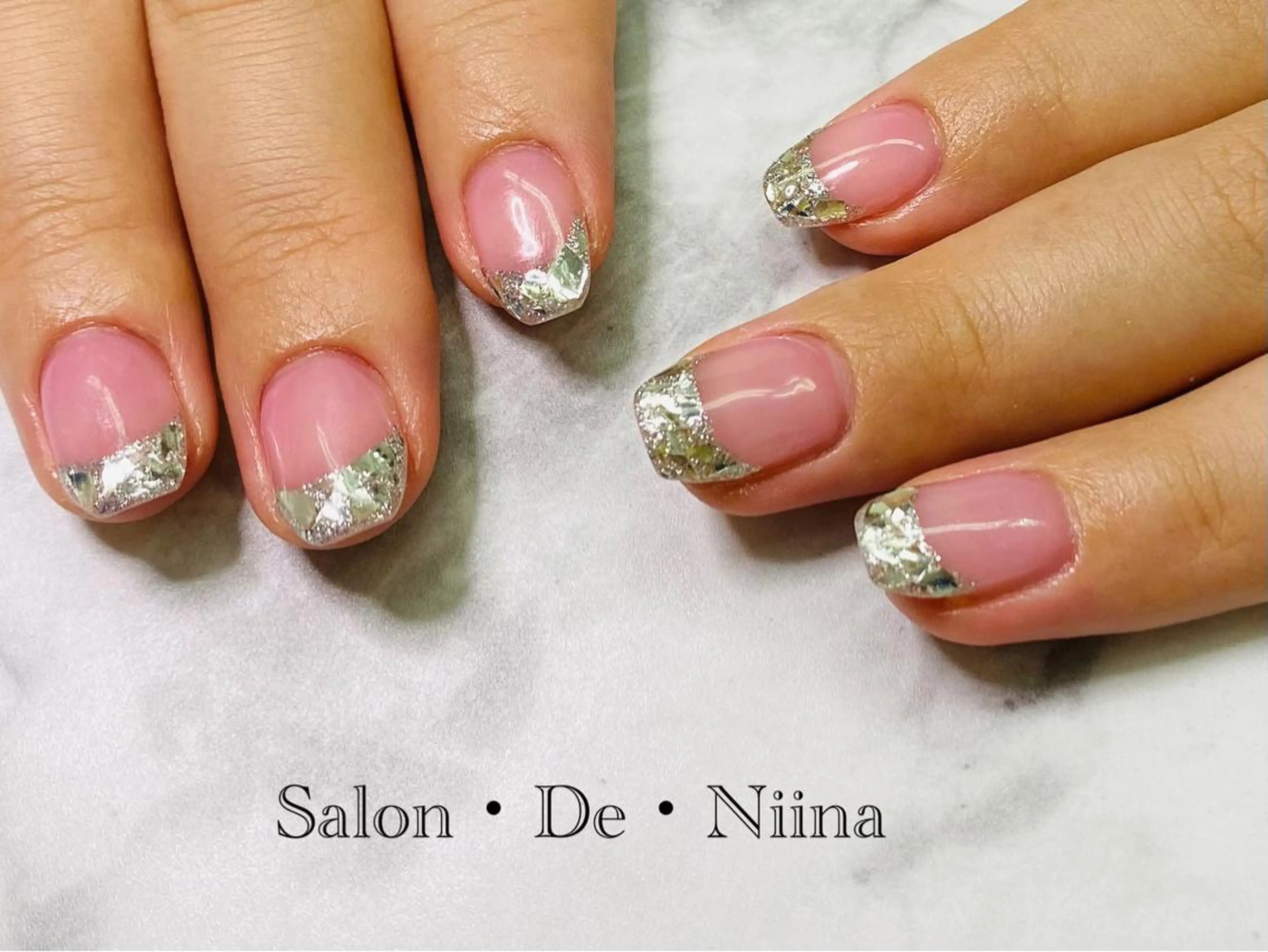ネイル キラキラネイル Salon•de•Niina所属・ボディビルダーSal on.DeNiinaのネイルデザイン