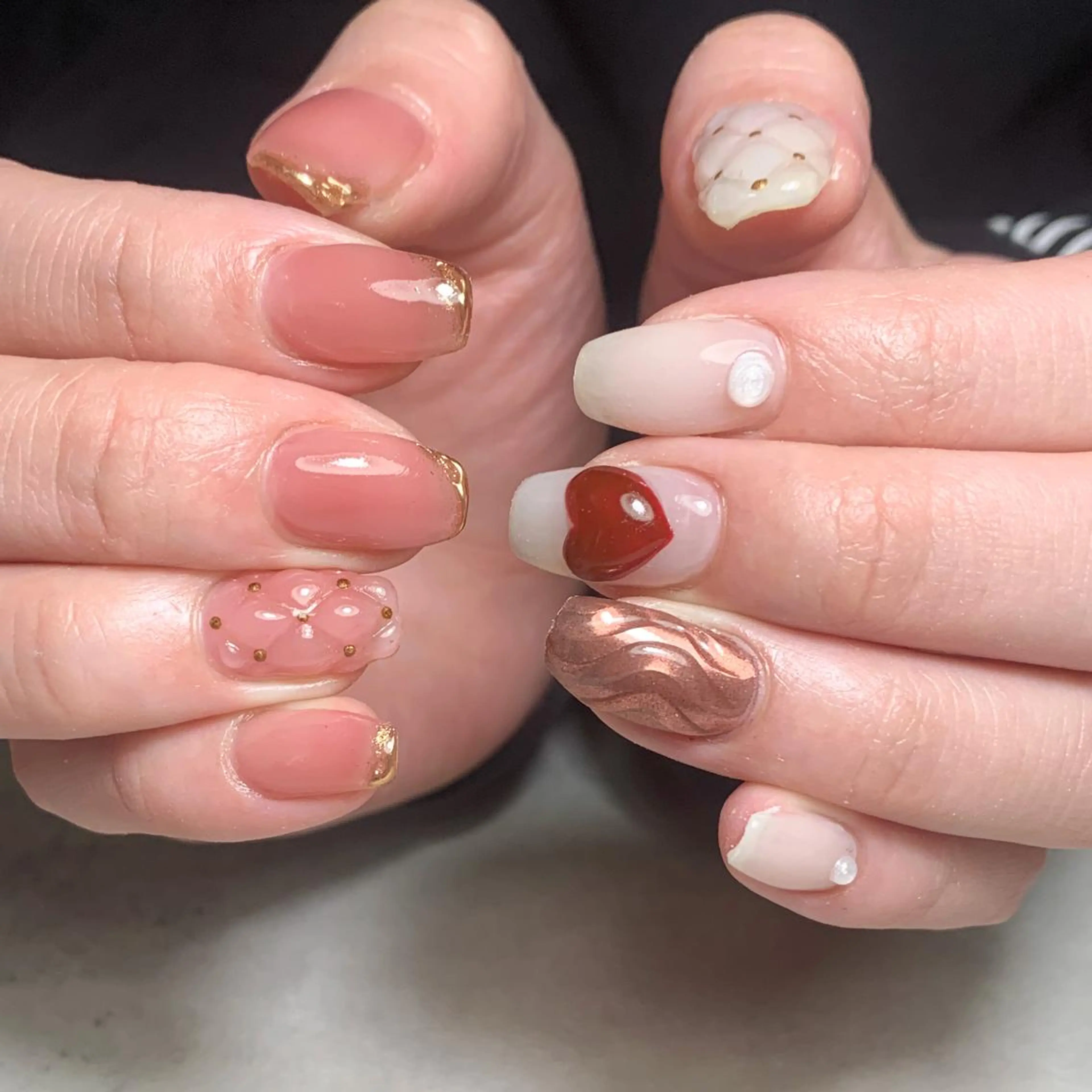 ネイル ジェルネイル atelier　FIORITURA所属・FIORITURA aiのネイルデザイン