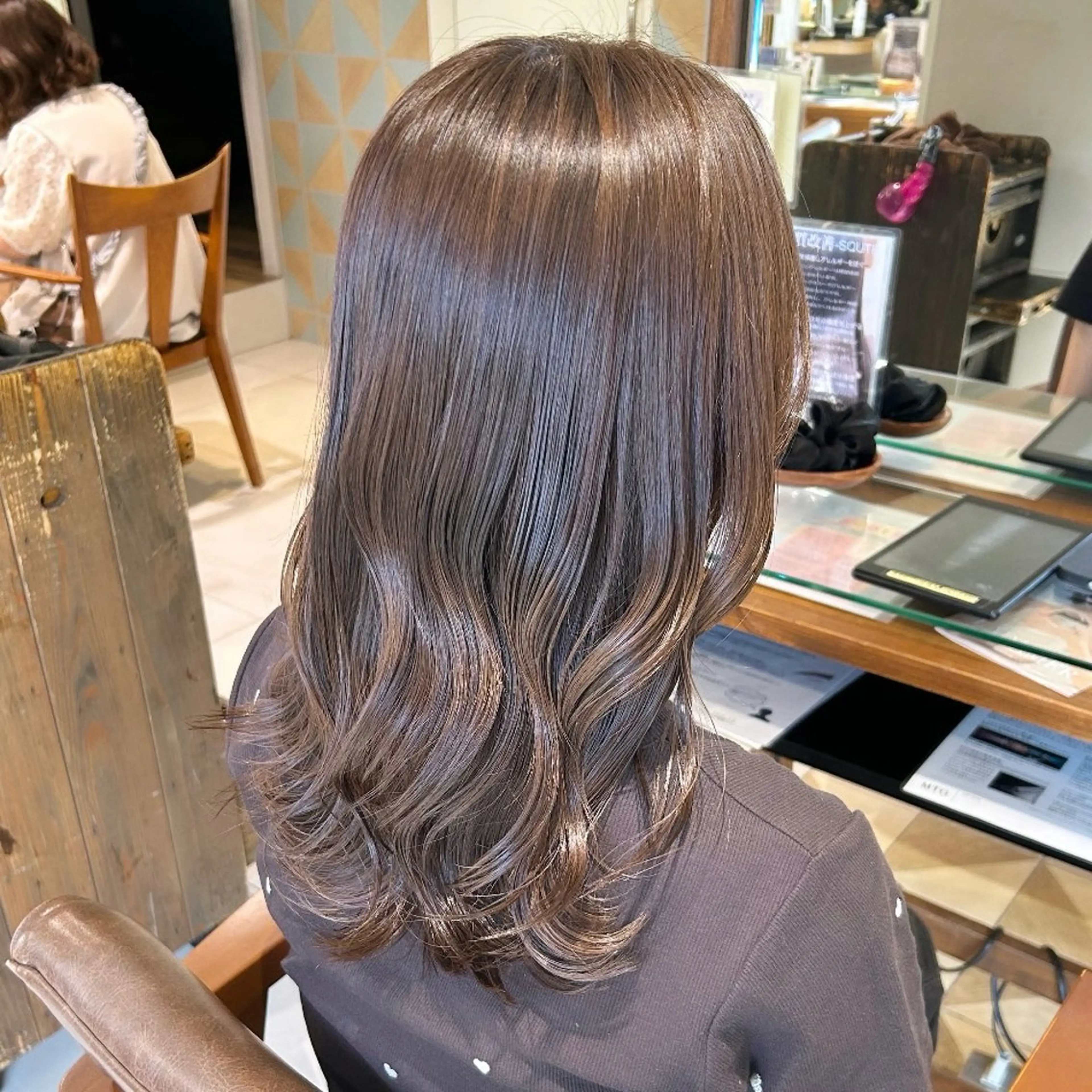 ロング カラー ヘアアレンジ カット ヘアカラー トリートメント 吉水 彩乃 /ボブ/透明感カラーのヘアスタイル