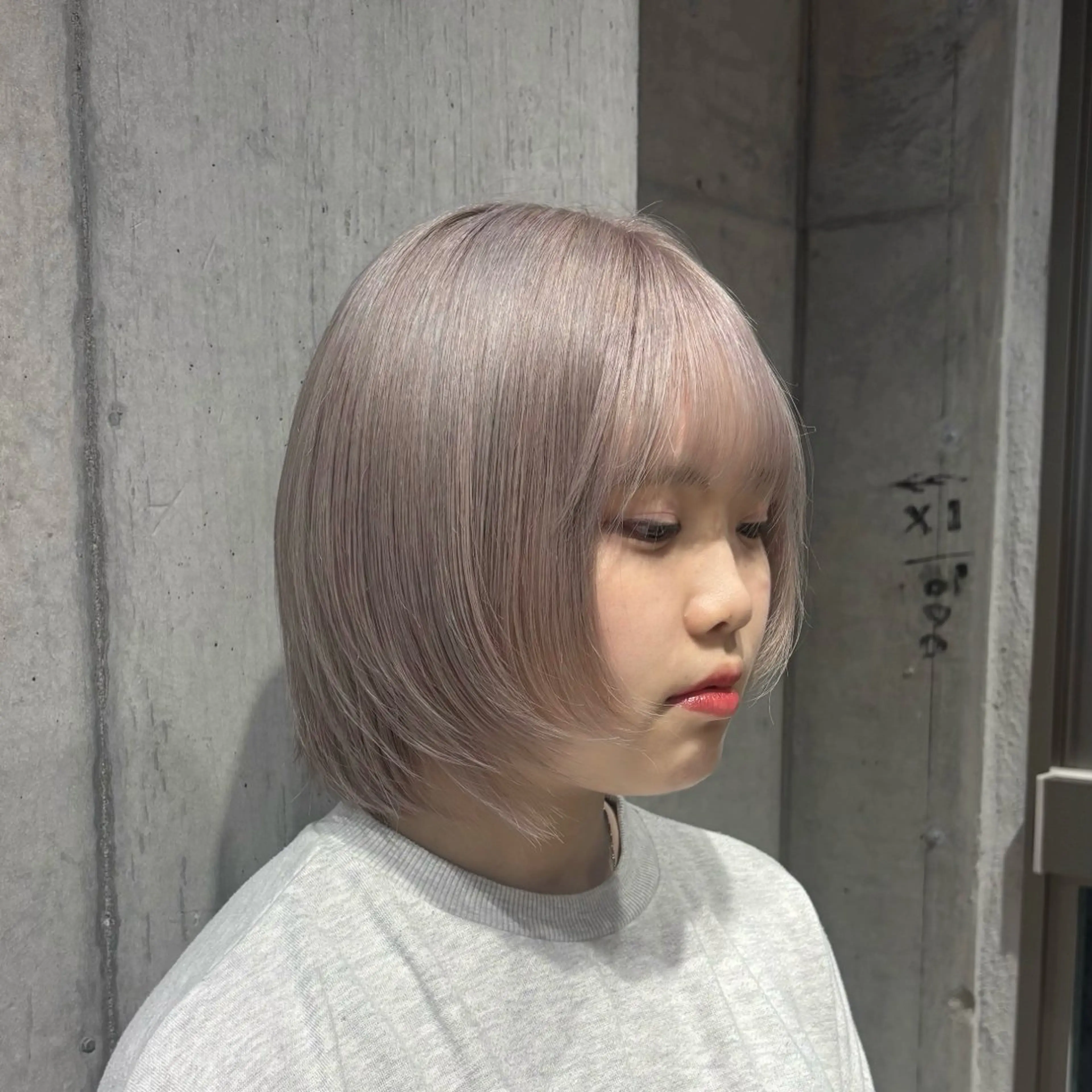 ショート カラー ヘアカラー トリートメント ヘアセット 🍎ハイトーン/ 透明感カラー🍎リオのヘアスタイル