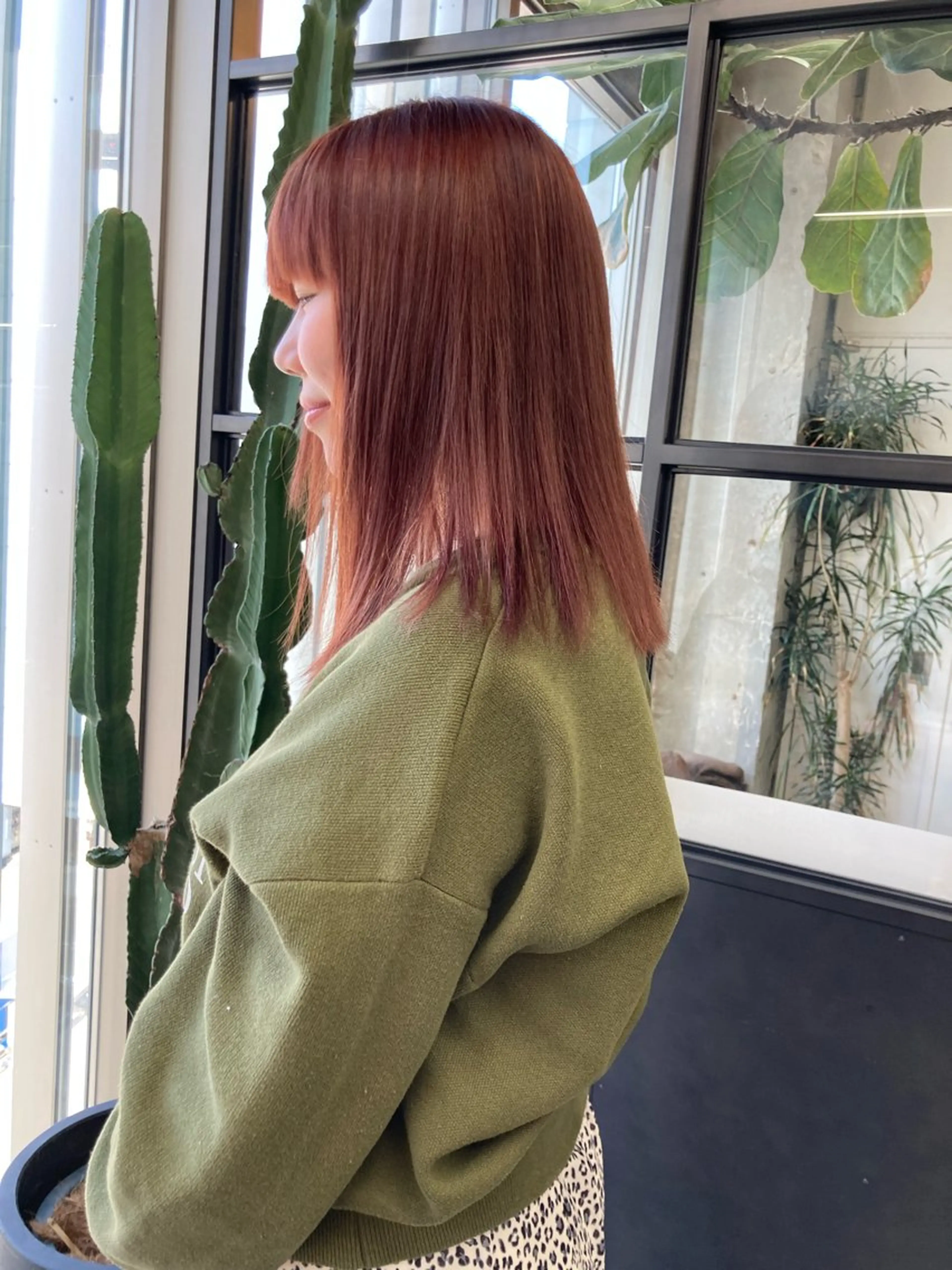 ミディアム カラー ベージュカラー ピンクカラー ピンクベージュ 小木曽智美 /ボブ/ショートのヘアスタイル