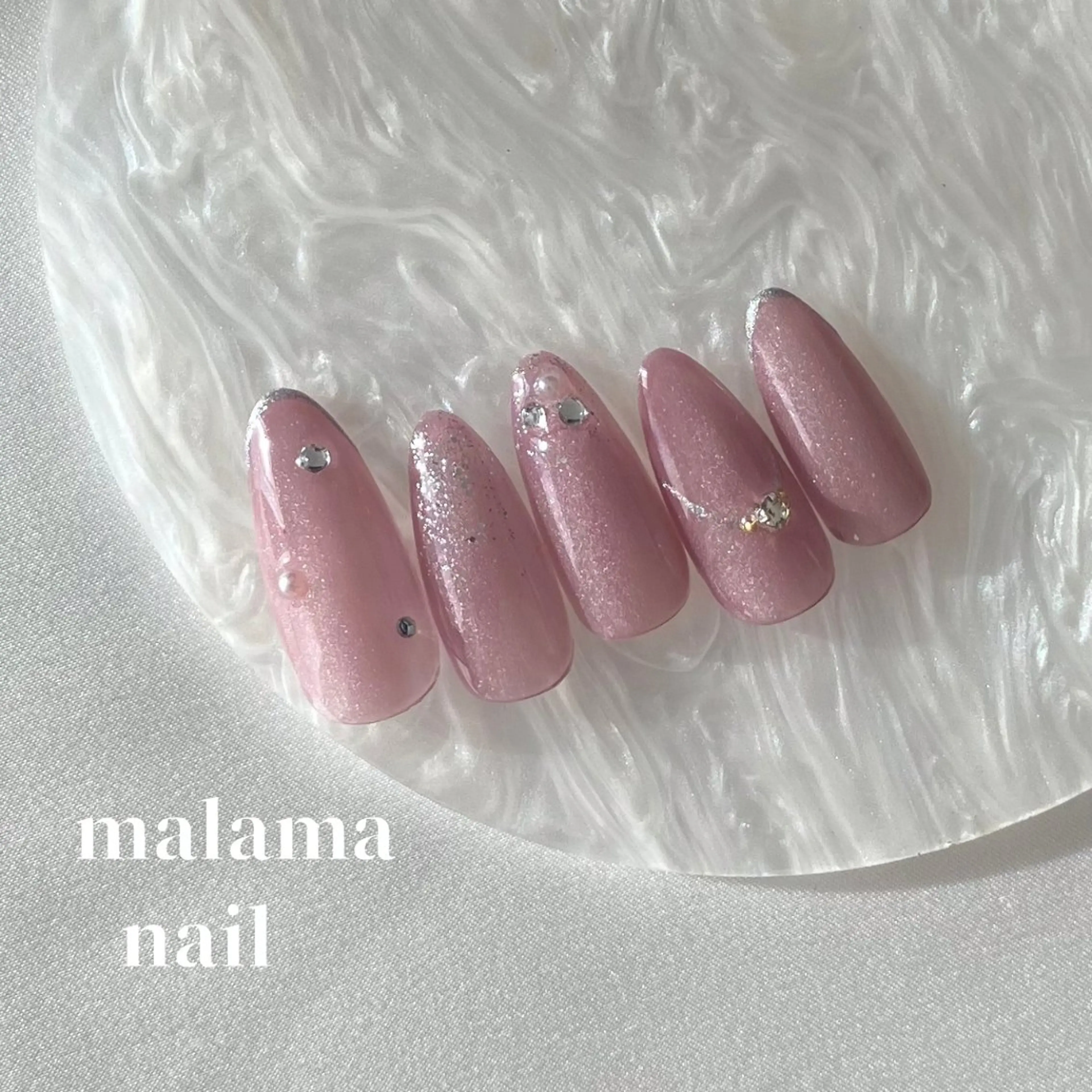 ネイル MALAMA NAILのネイルデザイン