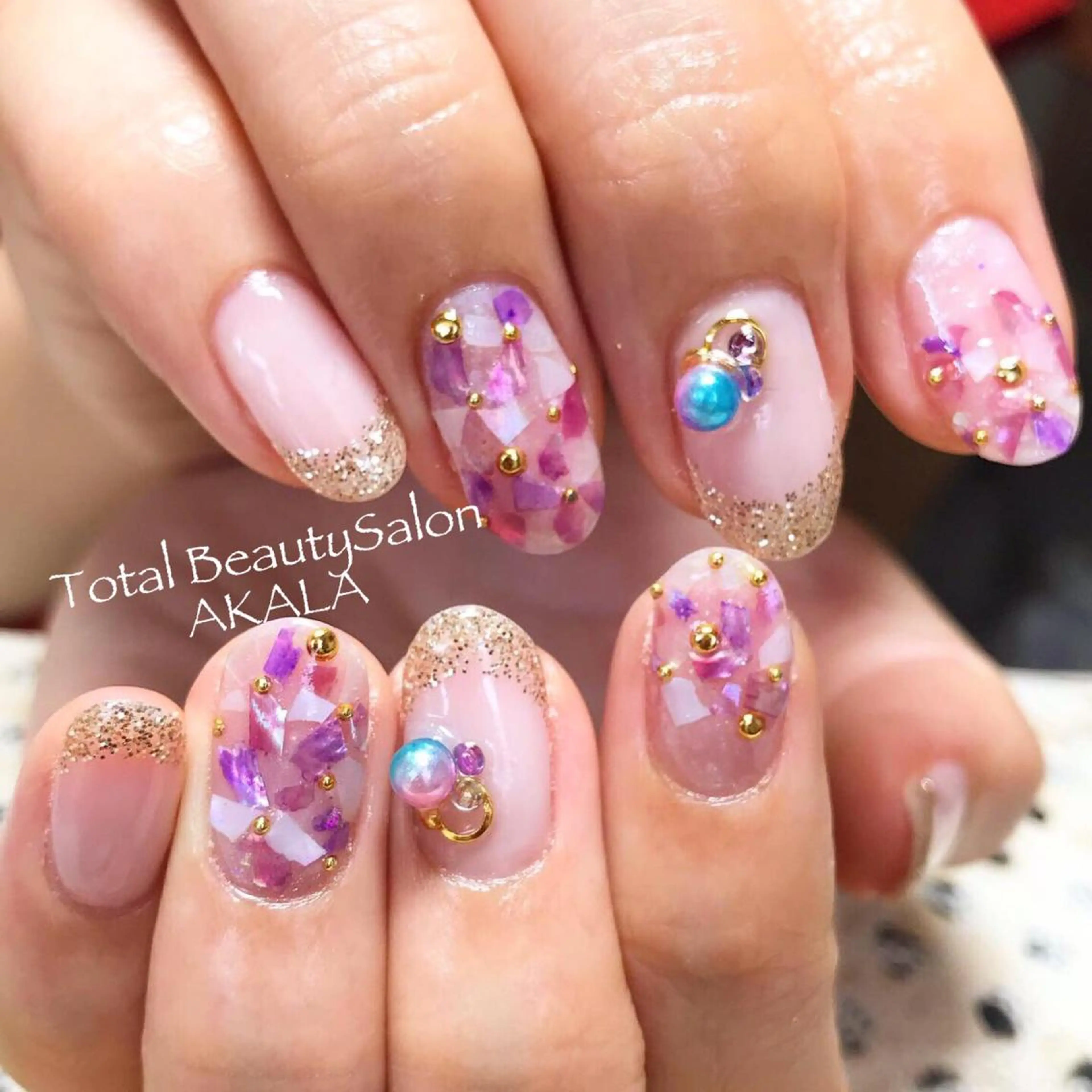 カラー ネイル AKALA エステ リンパマッサージのエステ・リラクイメージ