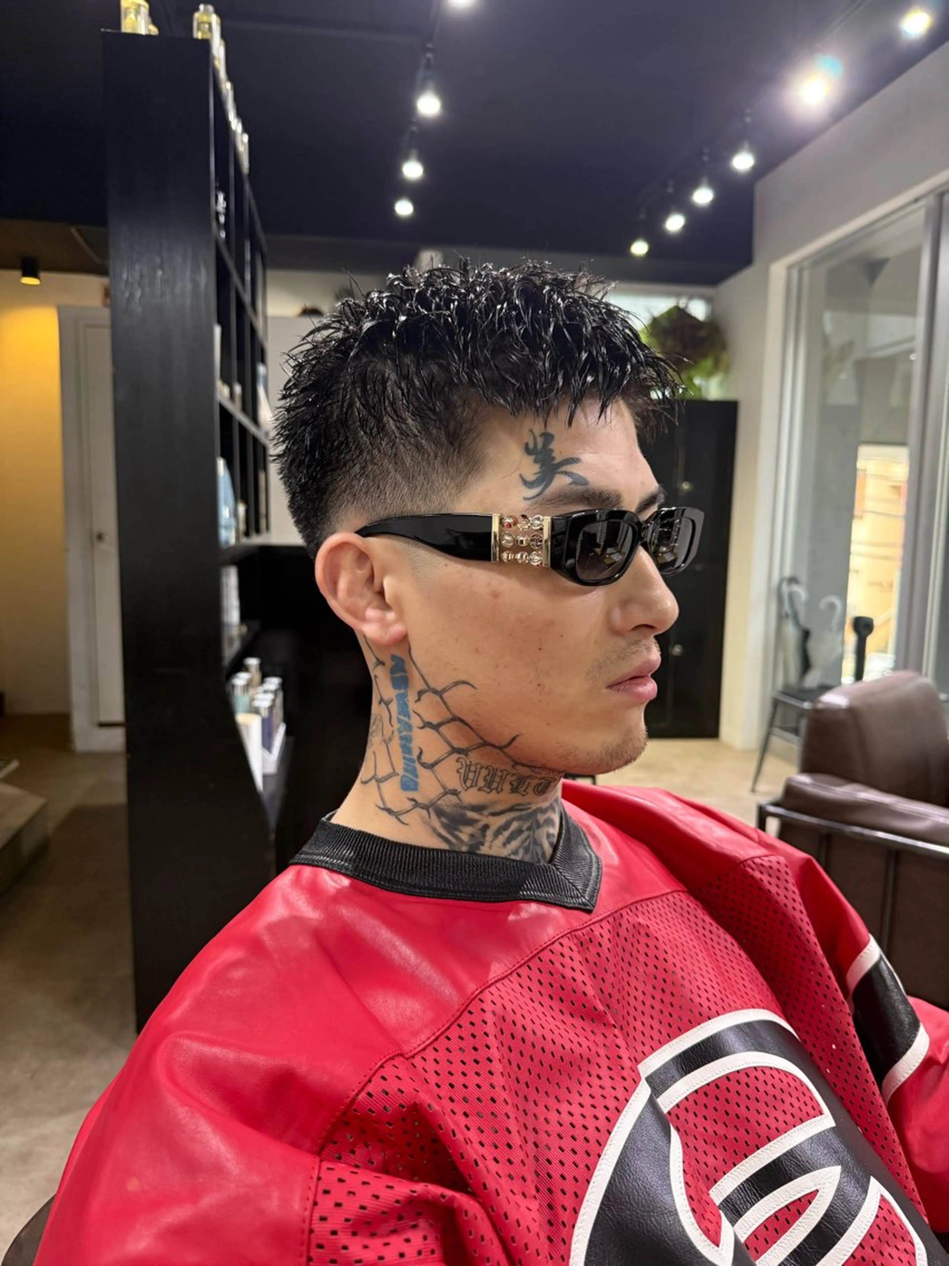 ショート カット 山影✨バレイヤージュ ハイライト✨メンズ◎のヘアスタイル