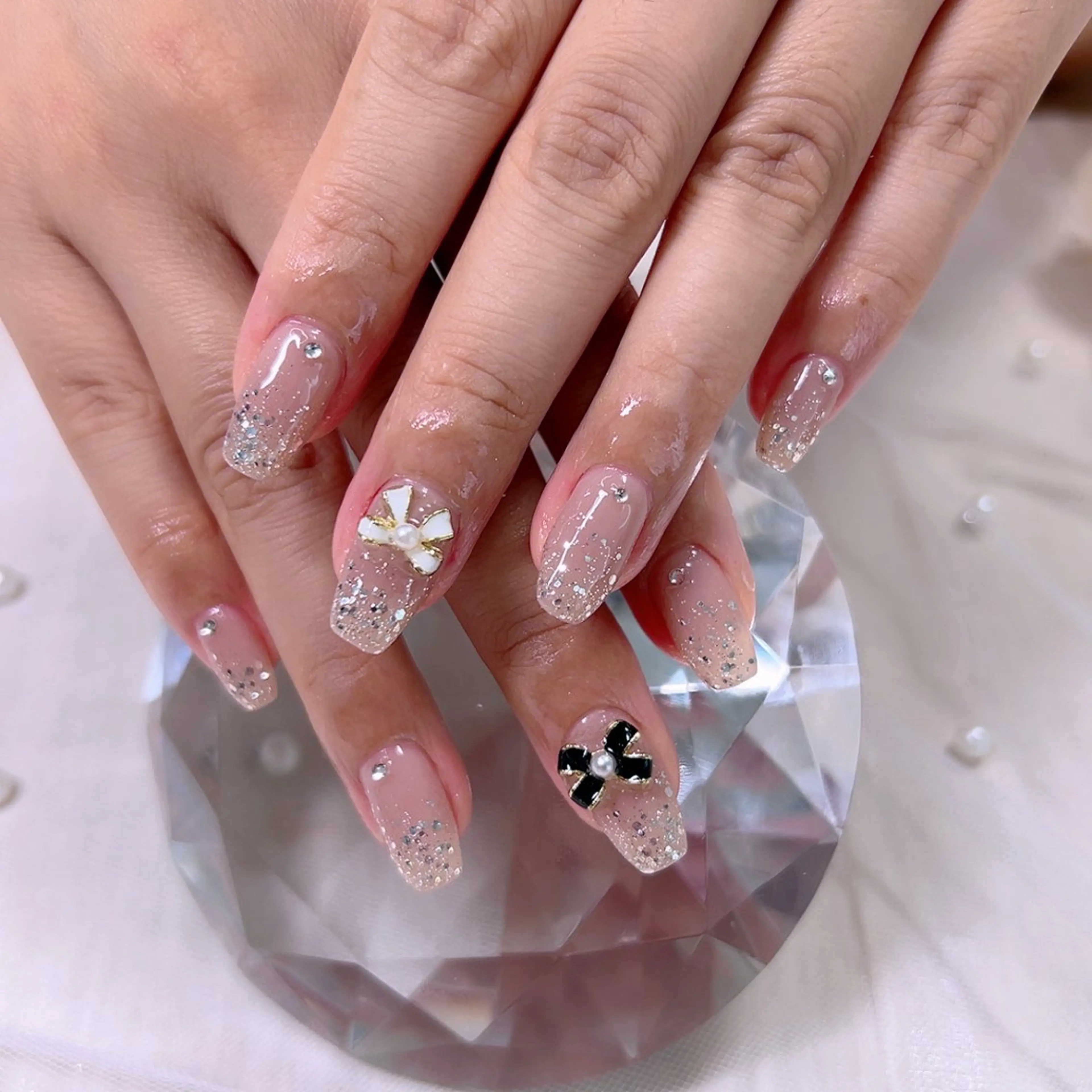 ネイル ラメ(グリッター) ラメグラデーション オフィスネイル シンプルネイル Cute Tips nailのネイルデザイン