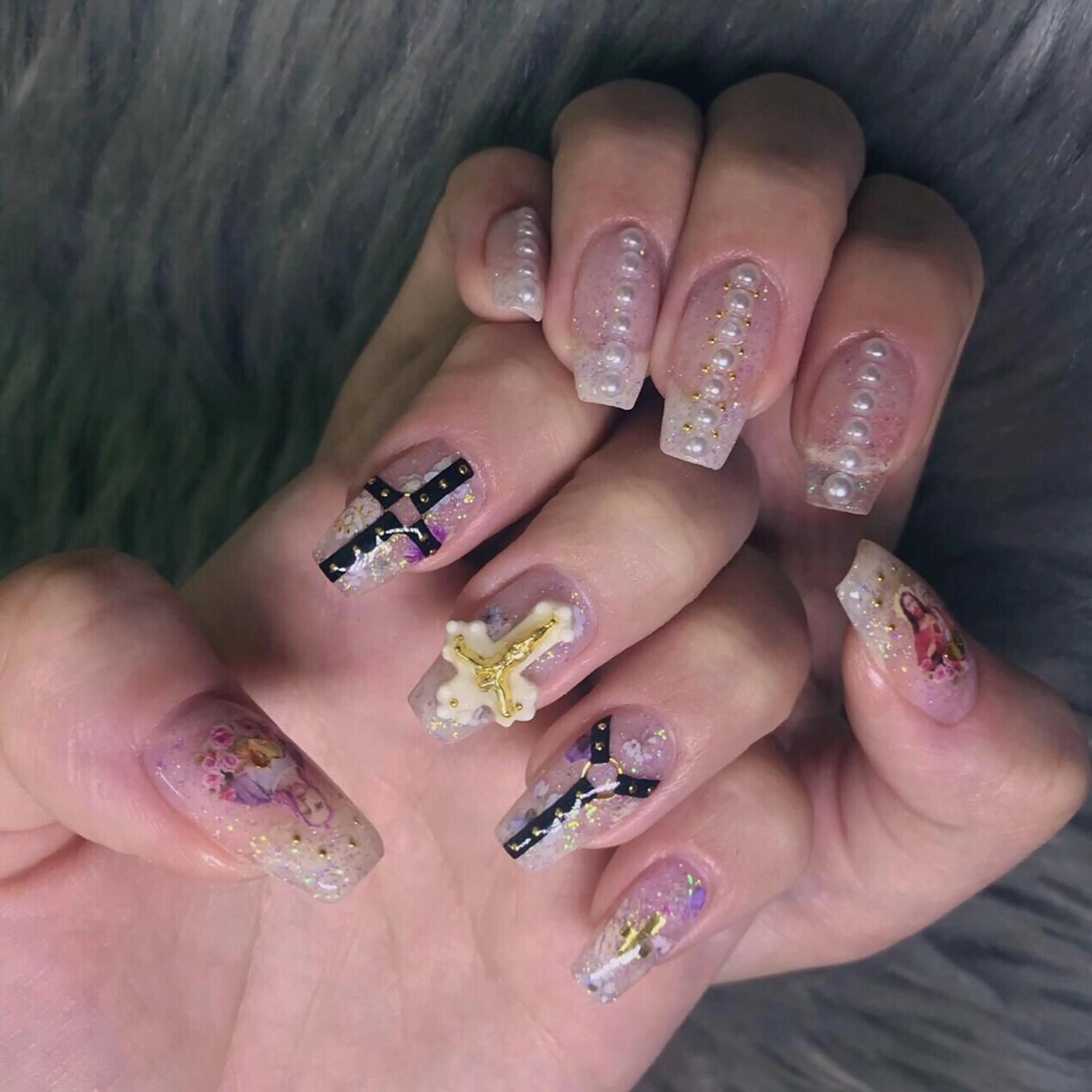 ネイル NOIROUGE所属・NOI ROUGEのネイルデザイン