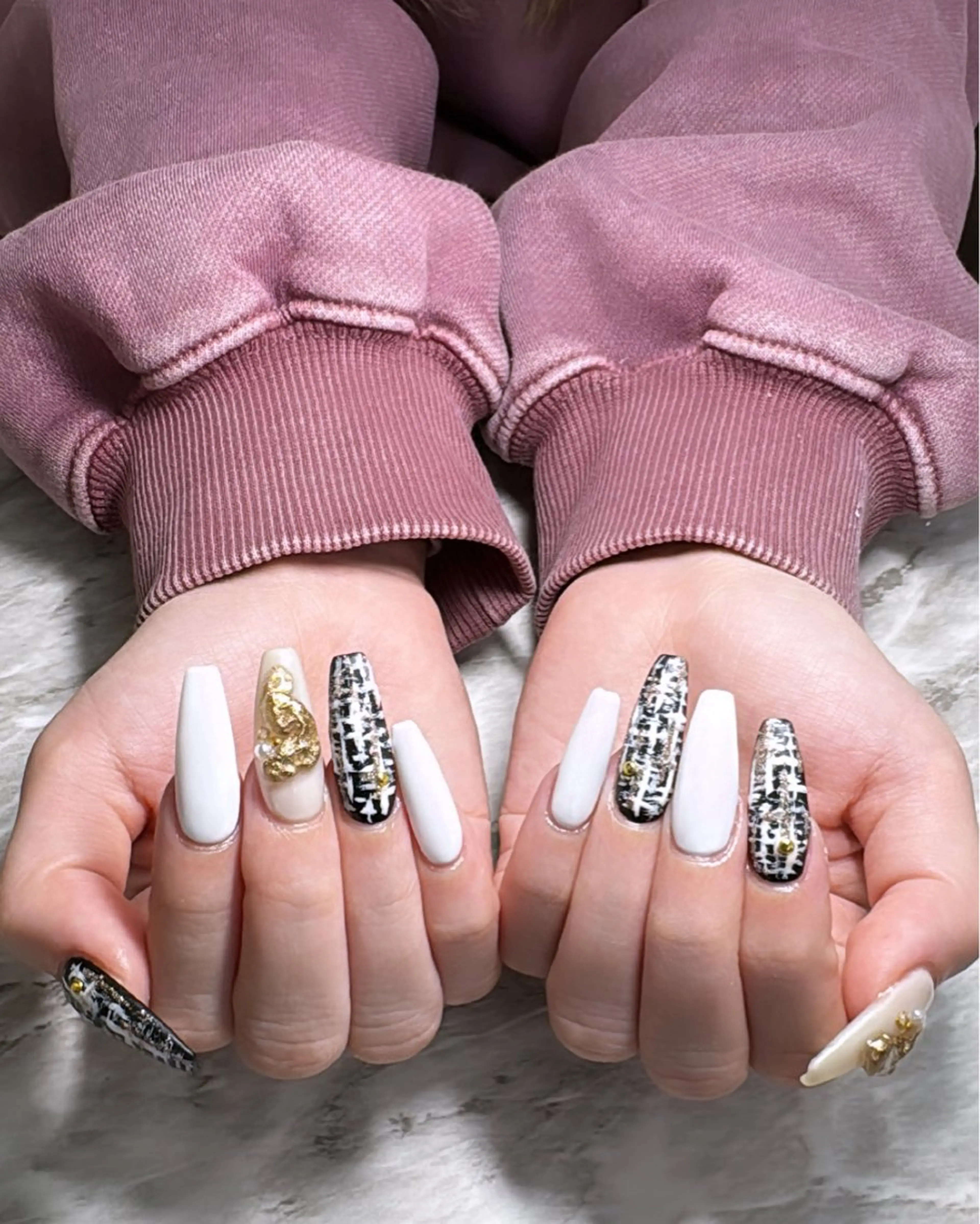 ネイル シンプルネイル ツイードネイル ハンドネイル フットネイル ハンドケア nail salon  AlgeTy所属・✴︎:.｡. MAKI.｡.:✴︎のネイルデザイン