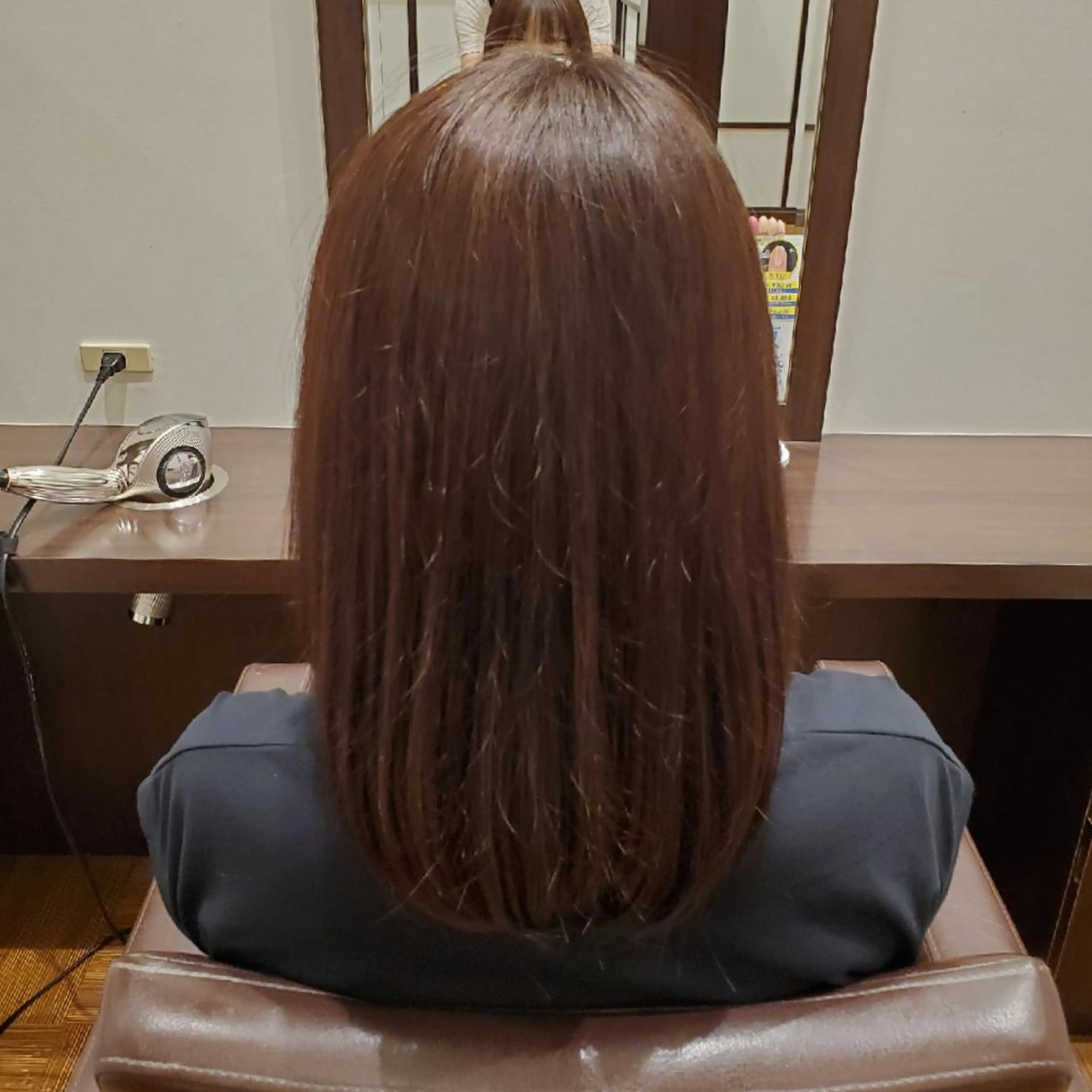 ミディアム カラー LUCA:Rie所属・伊藤 未紗希のヘアスタイル