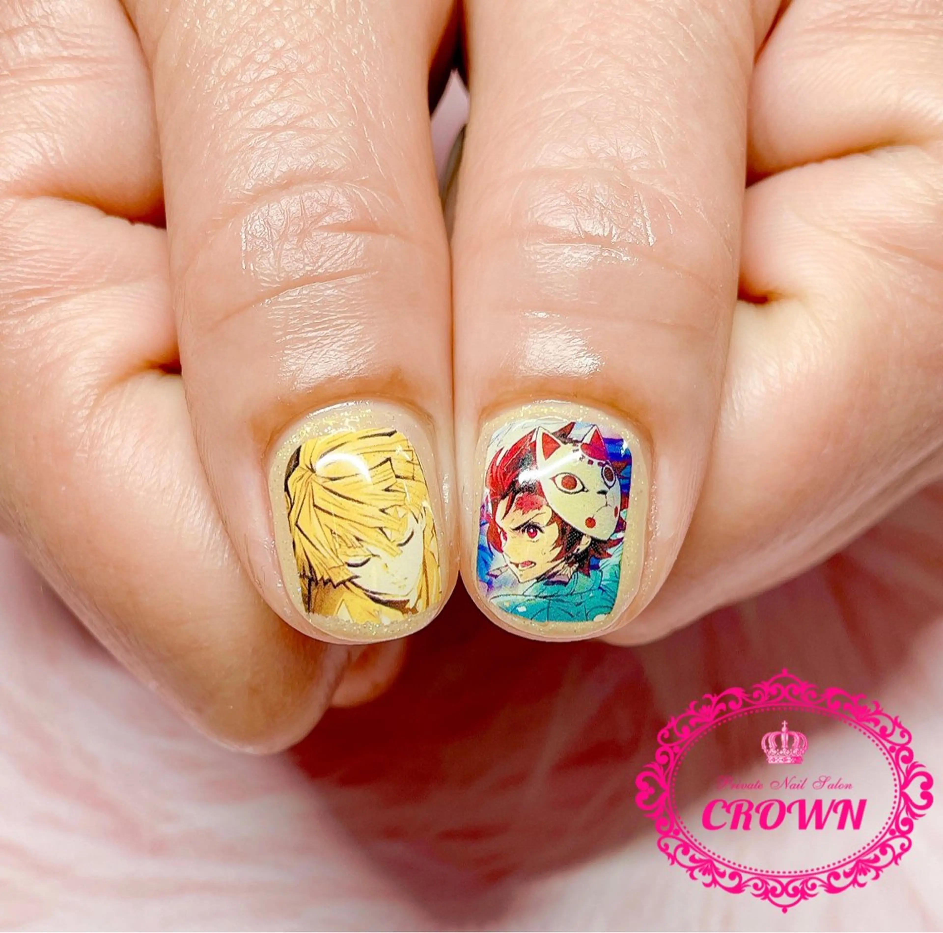ネイル CROWN プライベートサロンのネイルデザイン