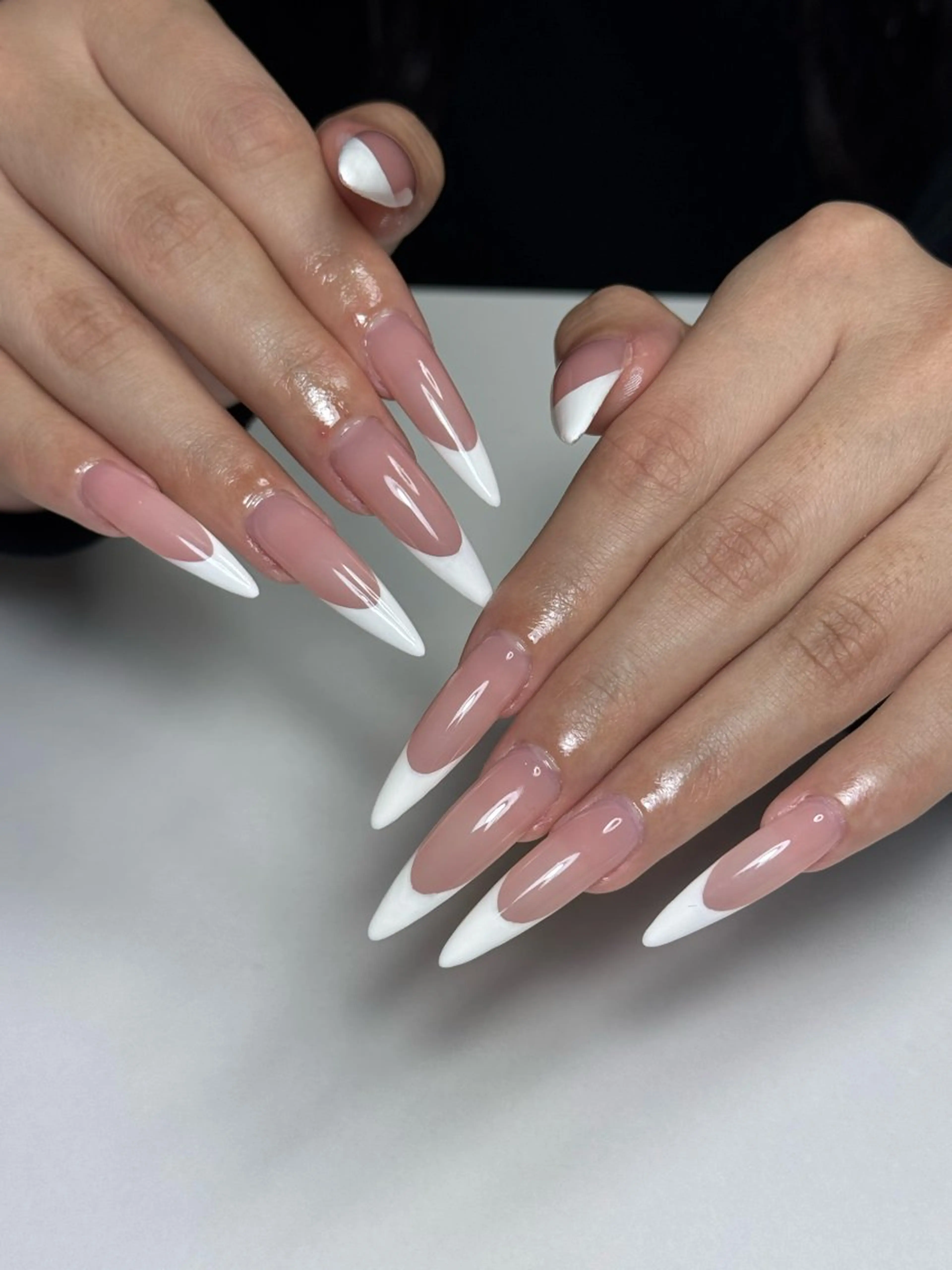 ネイル ハンドネイル ZHU_ STUDIOのネイルデザイン