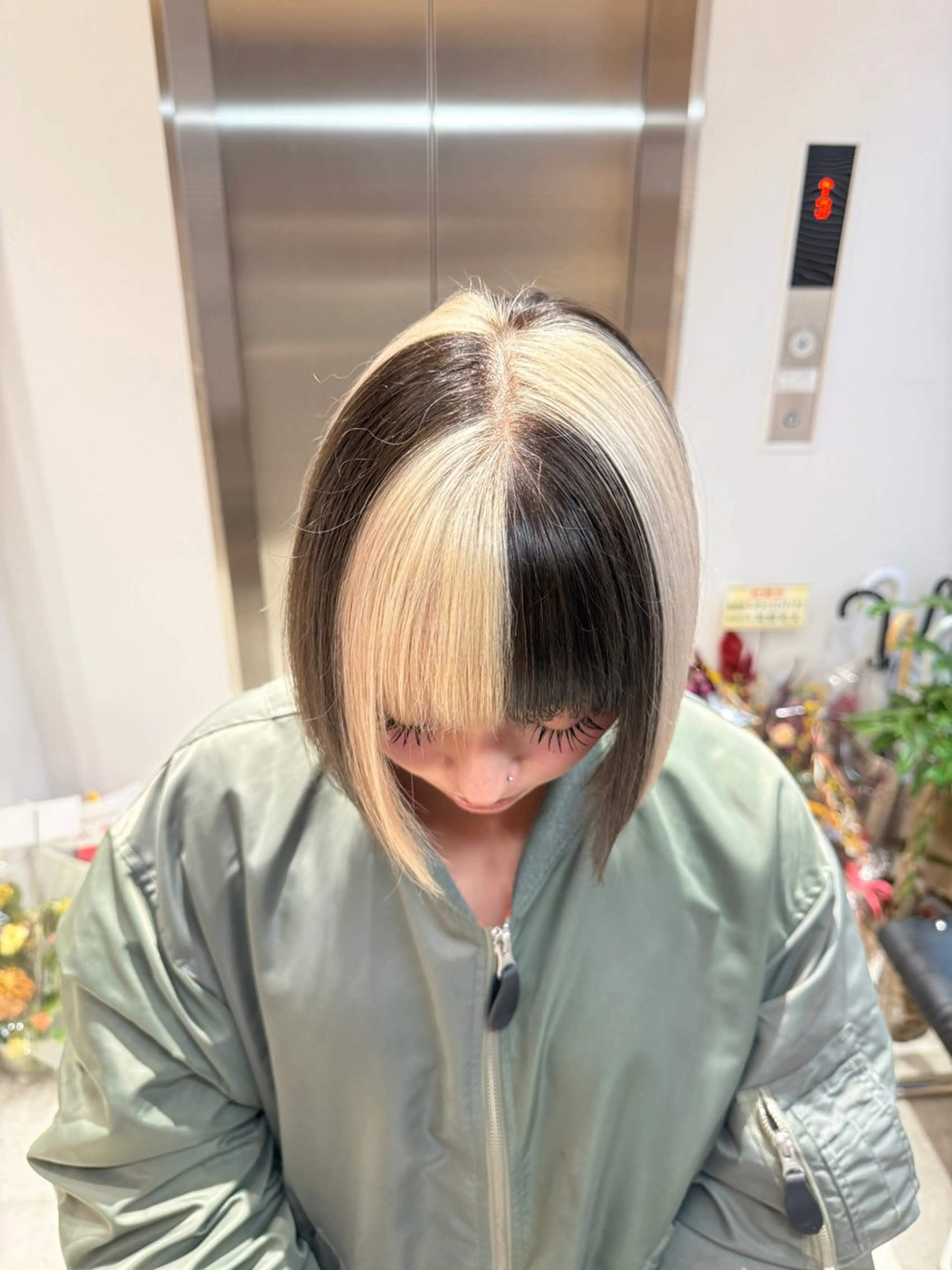 ミディアム カラー ヘアカラー トリートメント ハイトーン/ ブリーチ/あいかのヘアスタイル