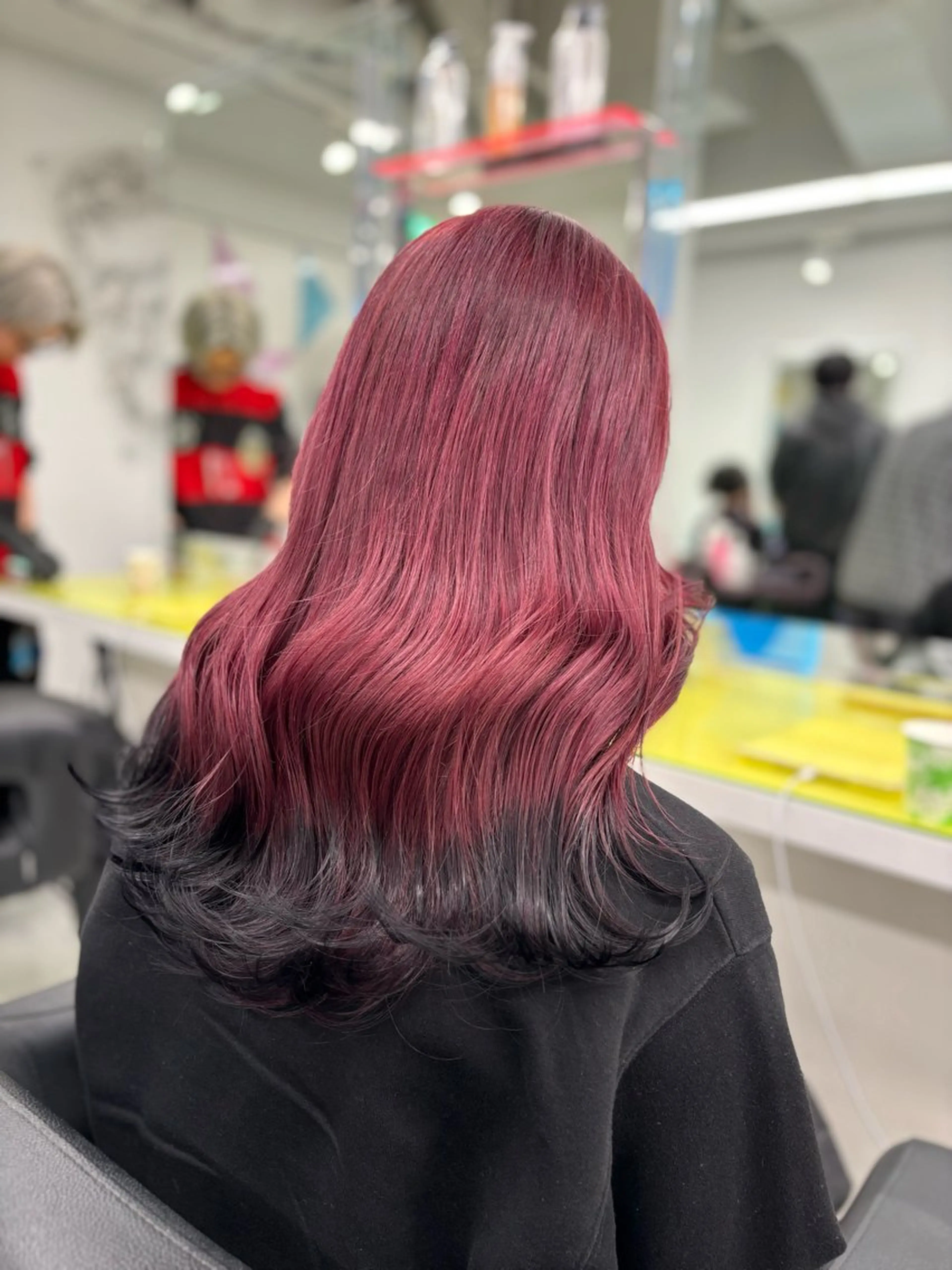 ロング カラー ヘアカラー ダメージレスハイ トーン💖kanonのヘアスタイル