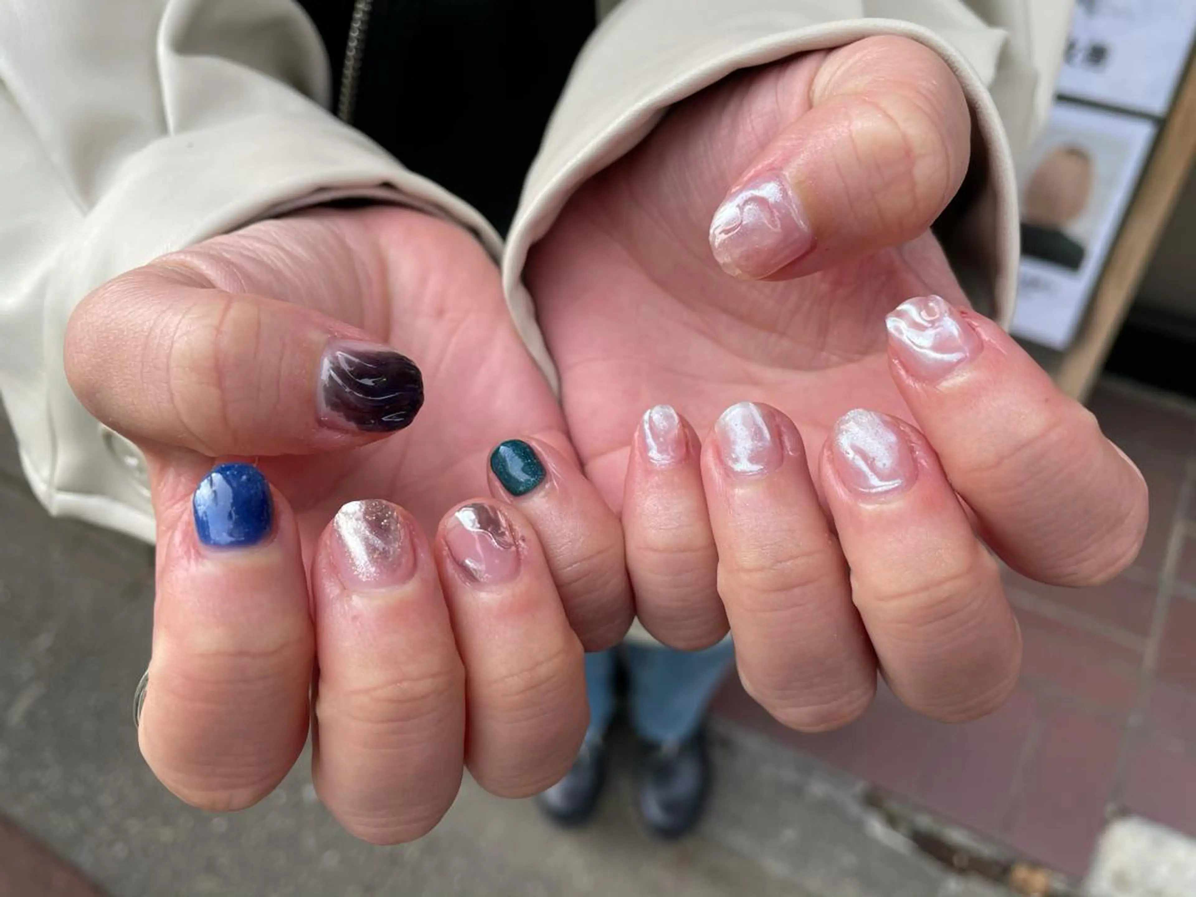 ネイル ハンドネイル ハンドケア R'well所属・はばすみれ🎀ﾈｲﾙ 光ﾌｪｲｼｬﾙ ﾍｱのネイルデザイン