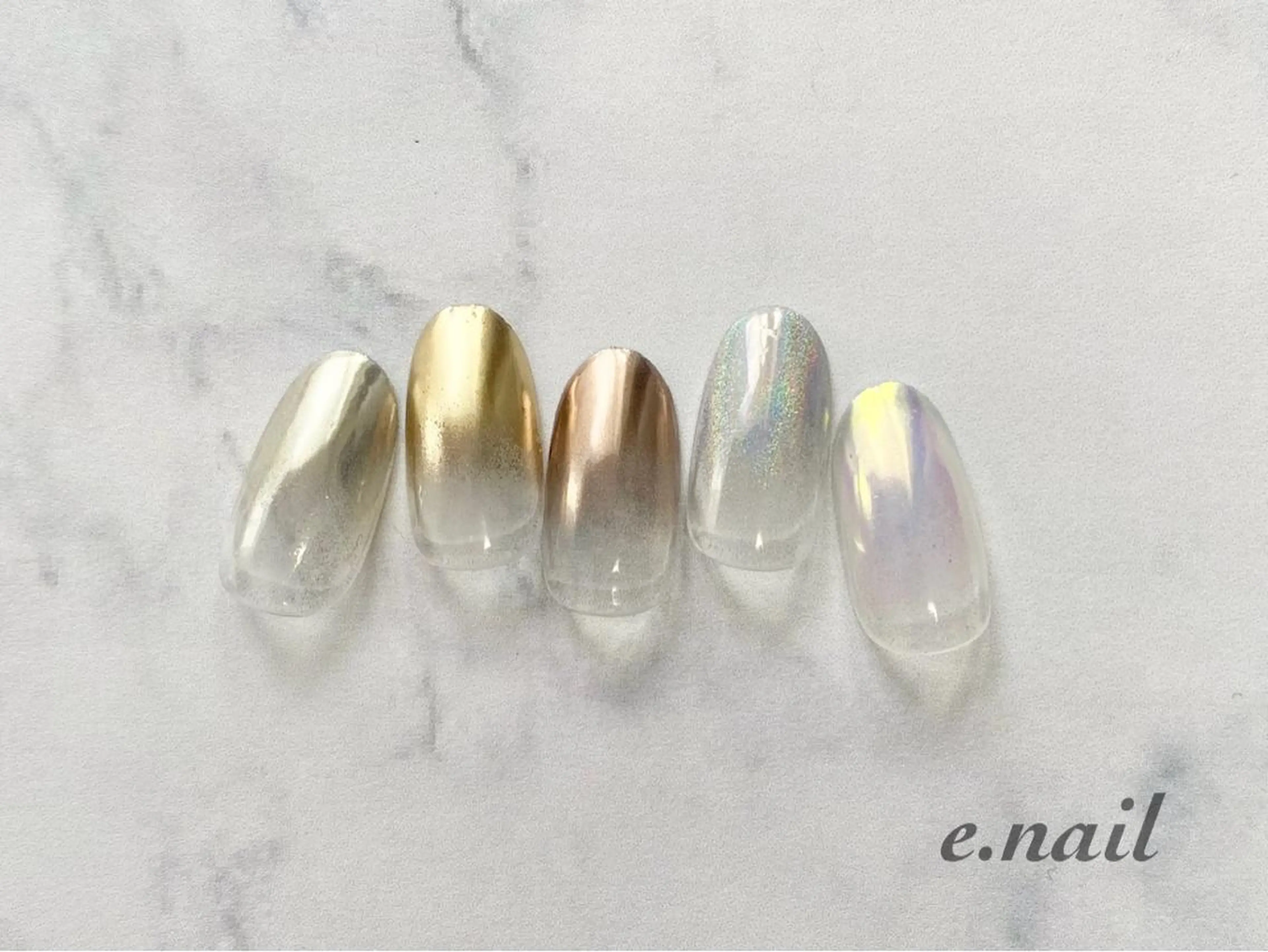 ネイル グラデーション ミラーネイル N.design mineのネイルデザイン