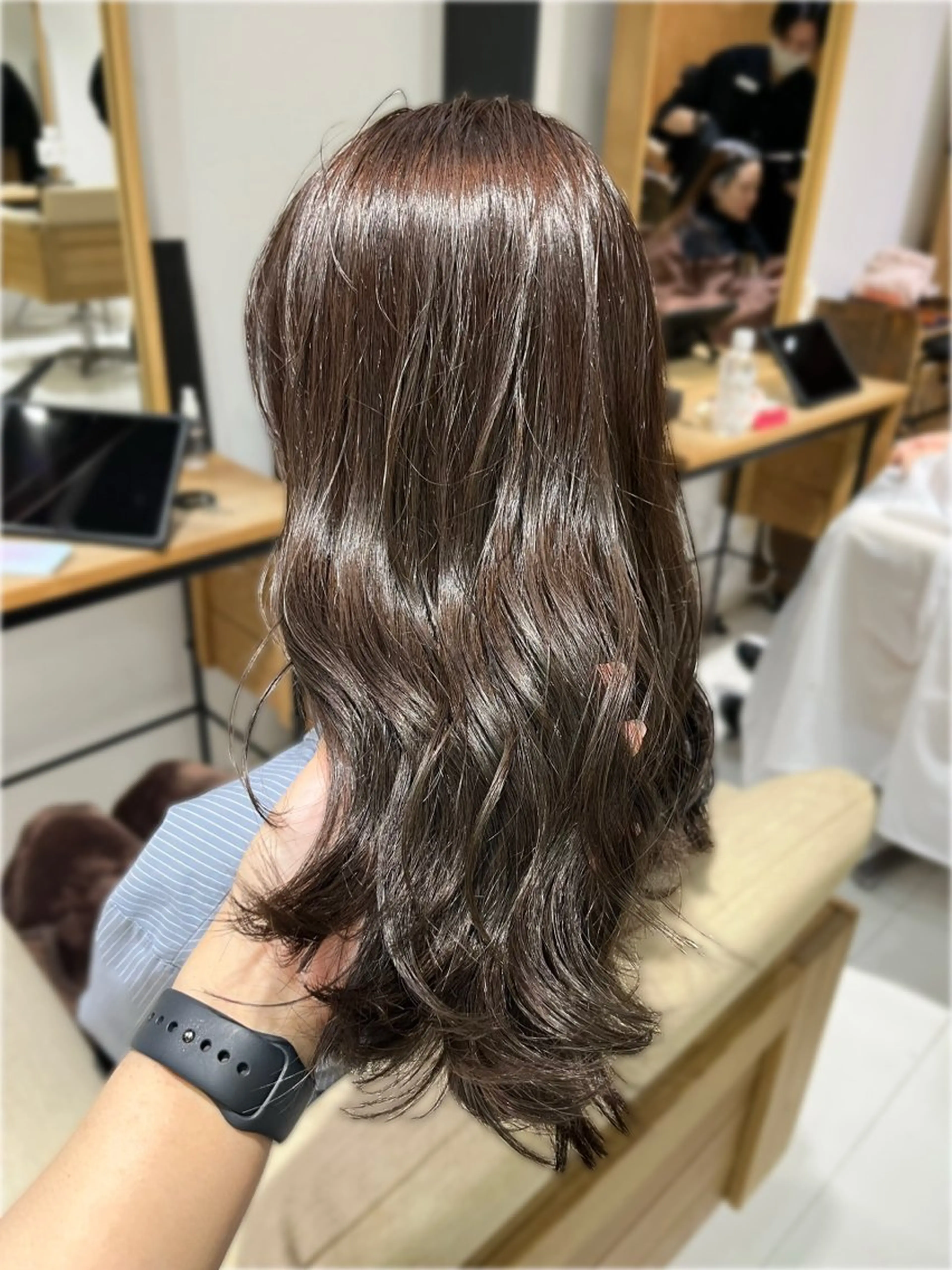 カラー イルミナカラー たぐち はるなのヘアスタイル