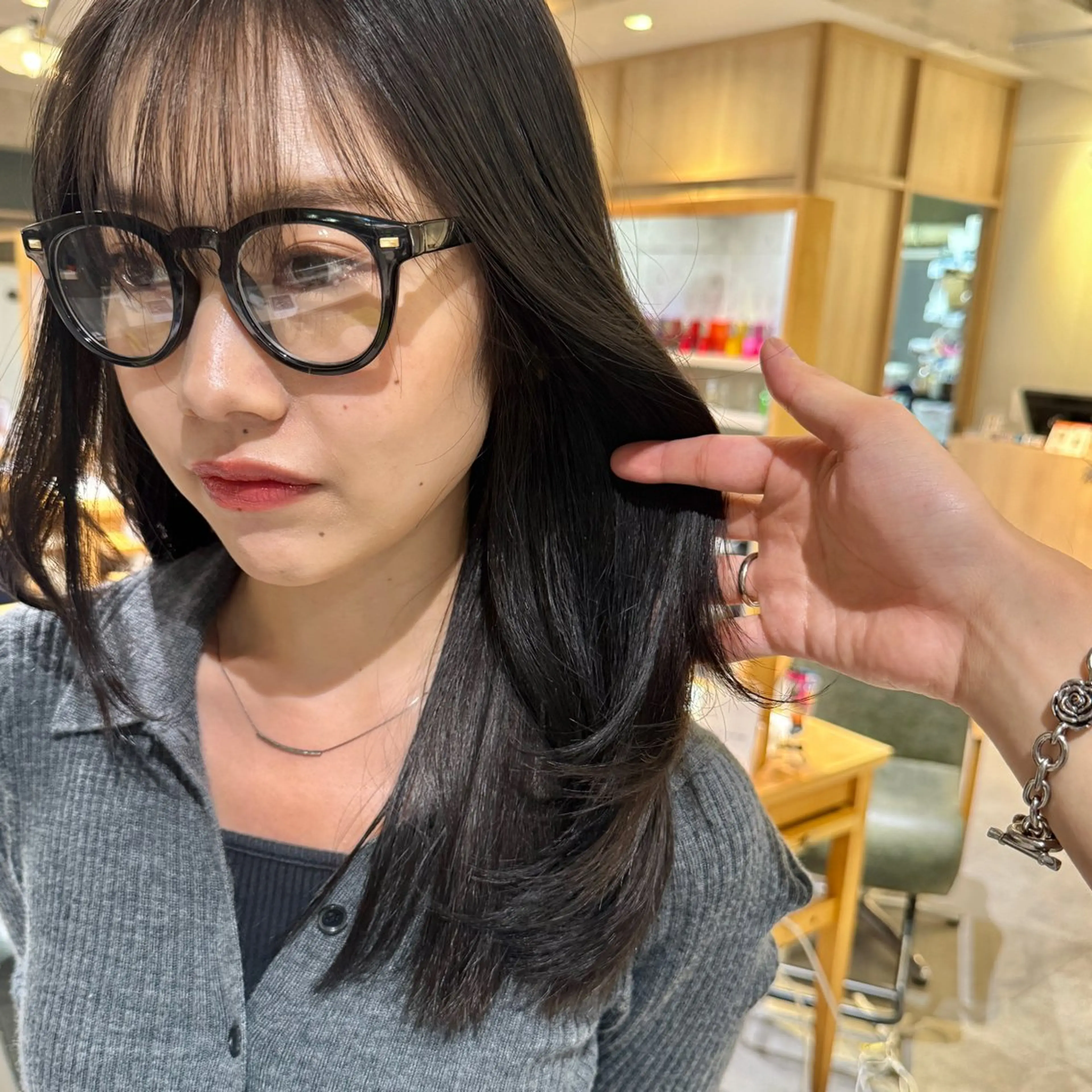 セミロング ダン/メンズ/ 顔周り×透明感カラーのヘアスタイル